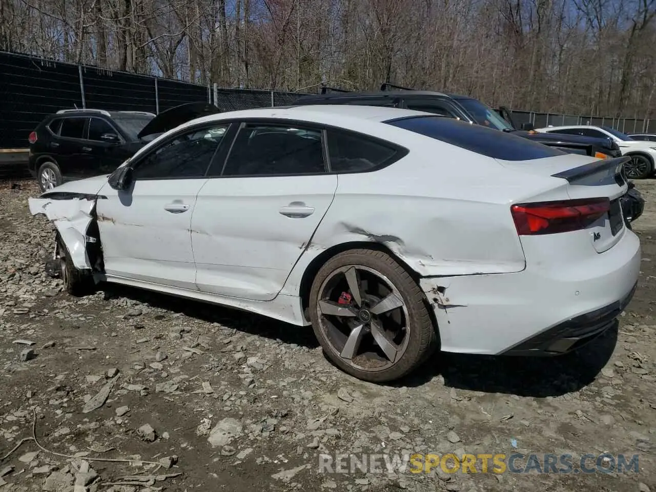 2 fotografías del automóvil dañado WAUEADF51PA043423 AUDI A5 2023