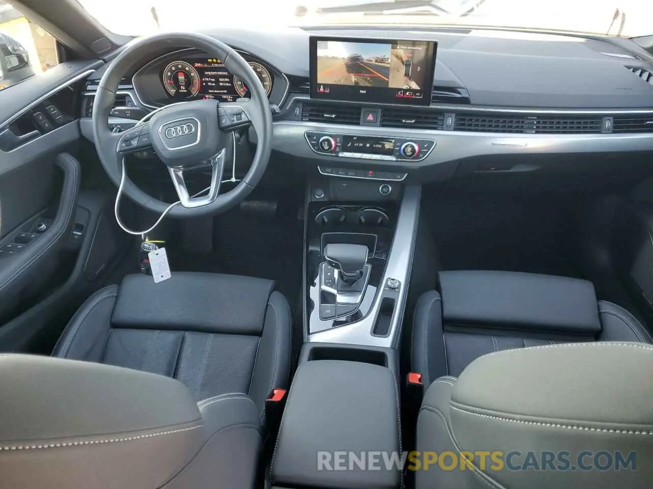 8 fotografías del automóvil dañado WAUFACF51PA061080 AUDI A5 2023