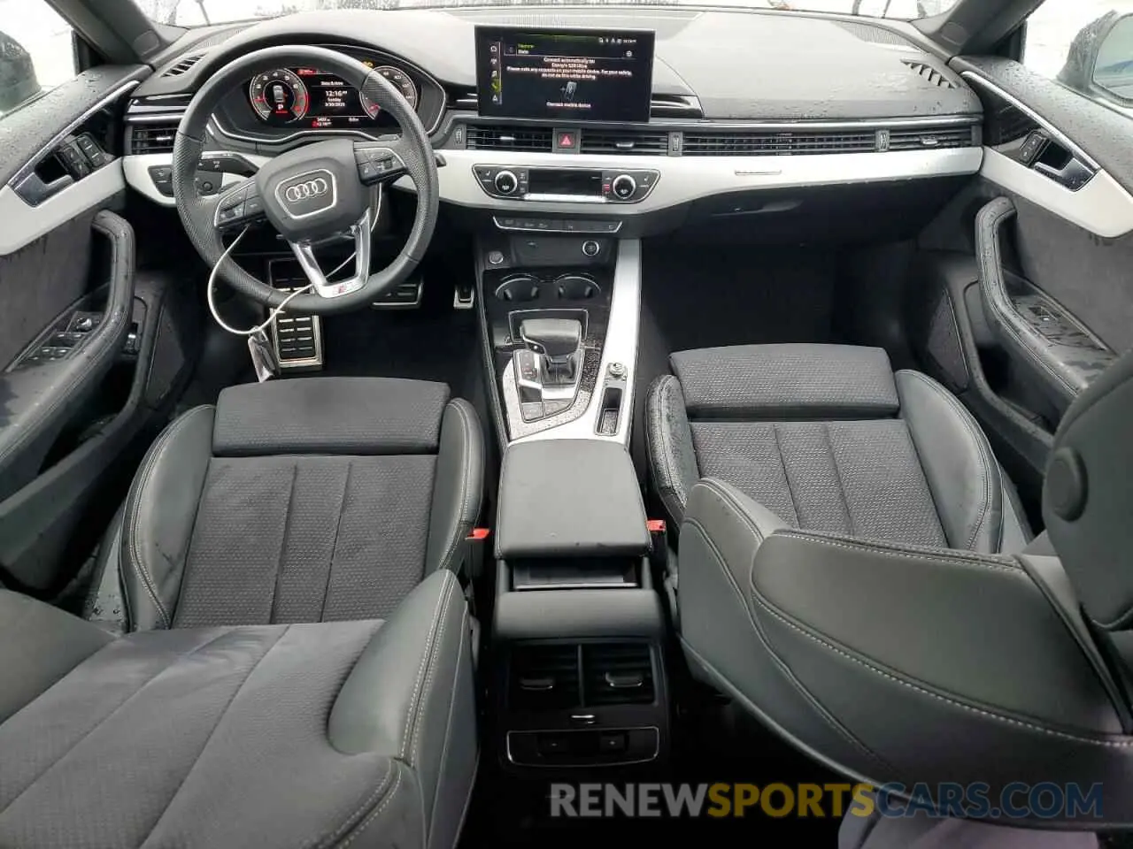 8 fotografías del automóvil dañado WAUFACF51PA066103 AUDI A5 2023