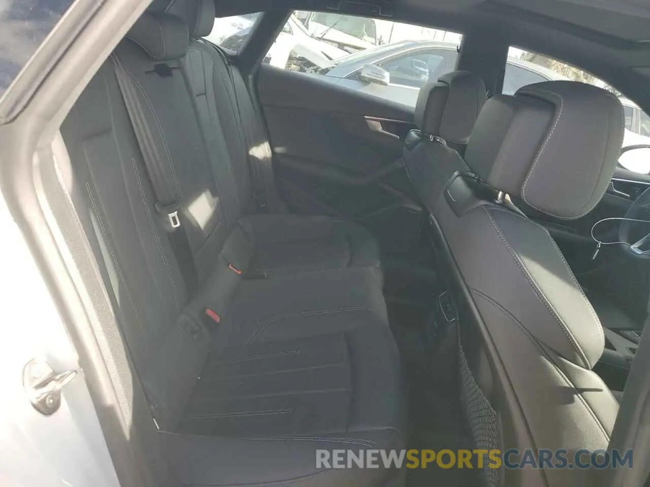 10 fotografías del automóvil dañado WAUFACF54PA049943 AUDI A5 2023