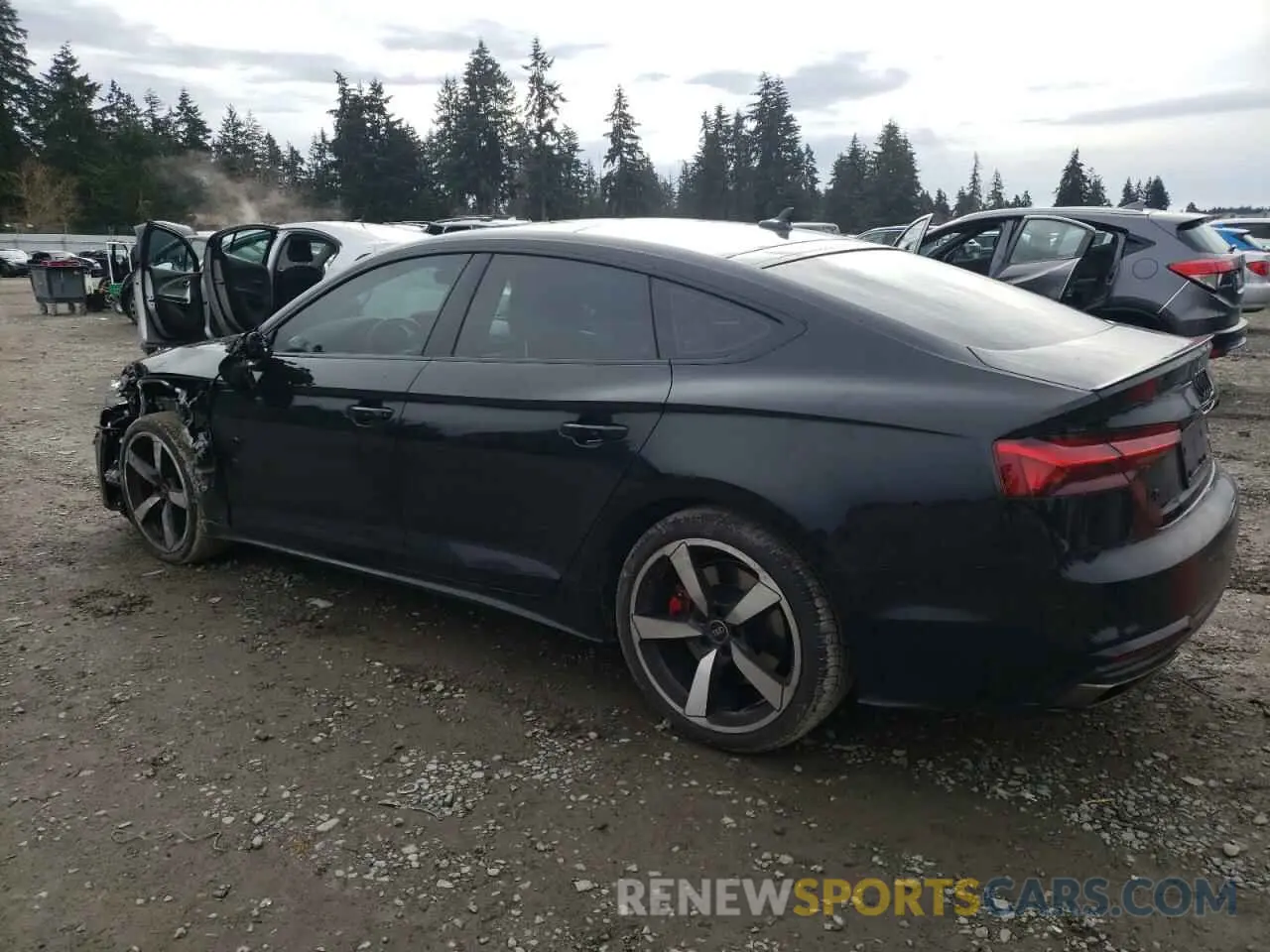 2 fotografías del automóvil dañado WAUFACF55PA019396 AUDI A5 2023