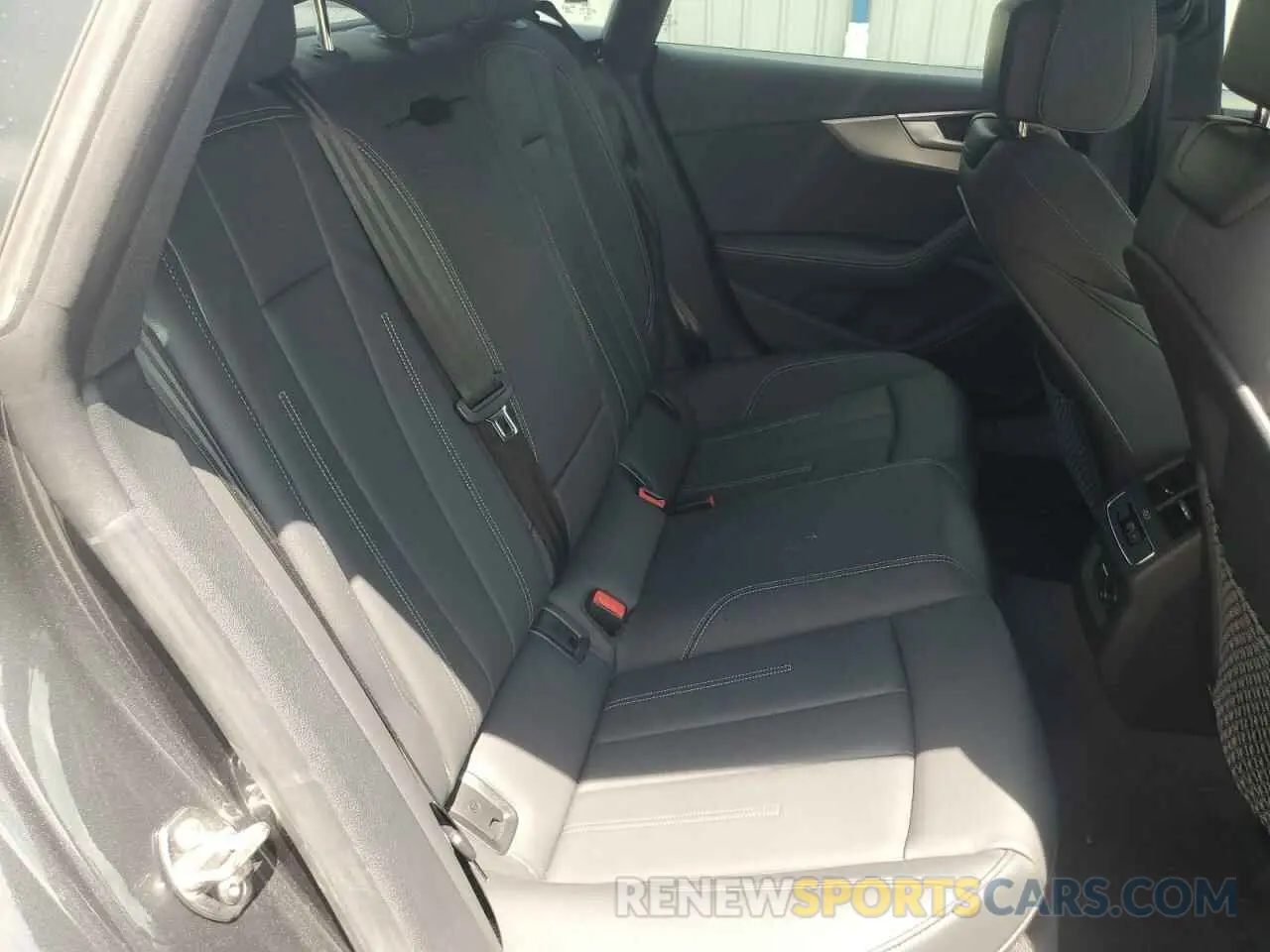 10 fotografías del automóvil dañado WAUFACF55PA055301 AUDI A5 2023