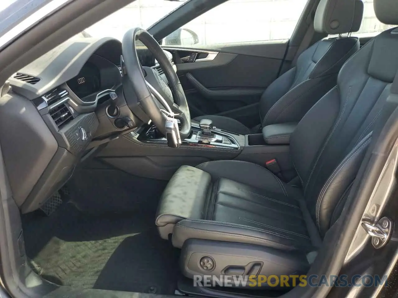 7 fotografías del automóvil dañado WAUFACF57PA012031 AUDI A5 2023