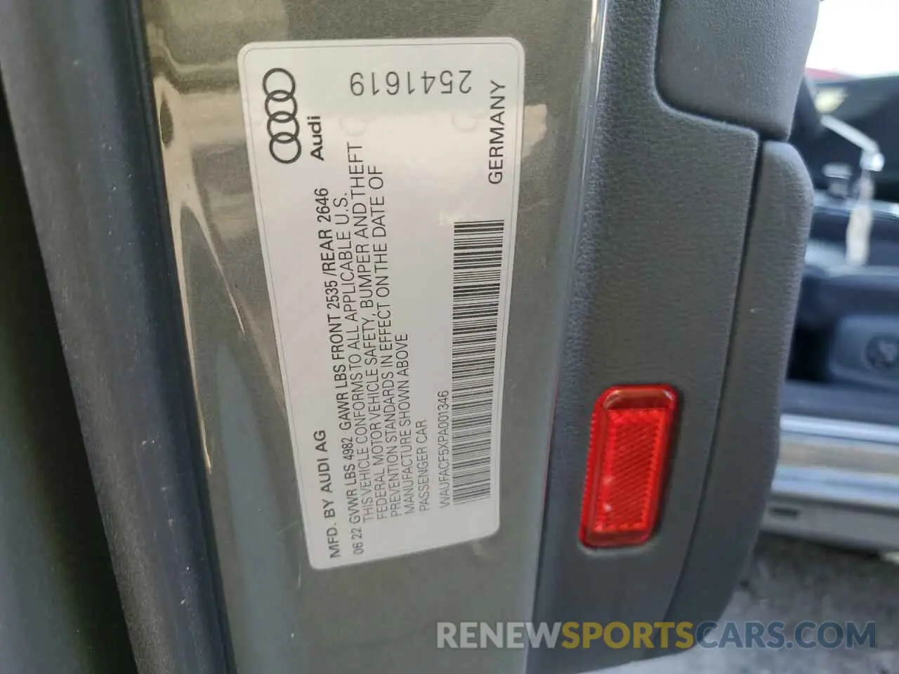 12 fotografías del automóvil dañado WAUFACF5XPA001346 AUDI A5 2023