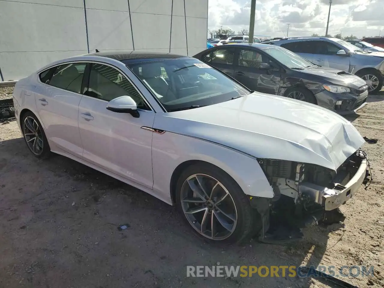 4 fotografías del automóvil dañado WAUFACF5XPA040132 AUDI A5 2023