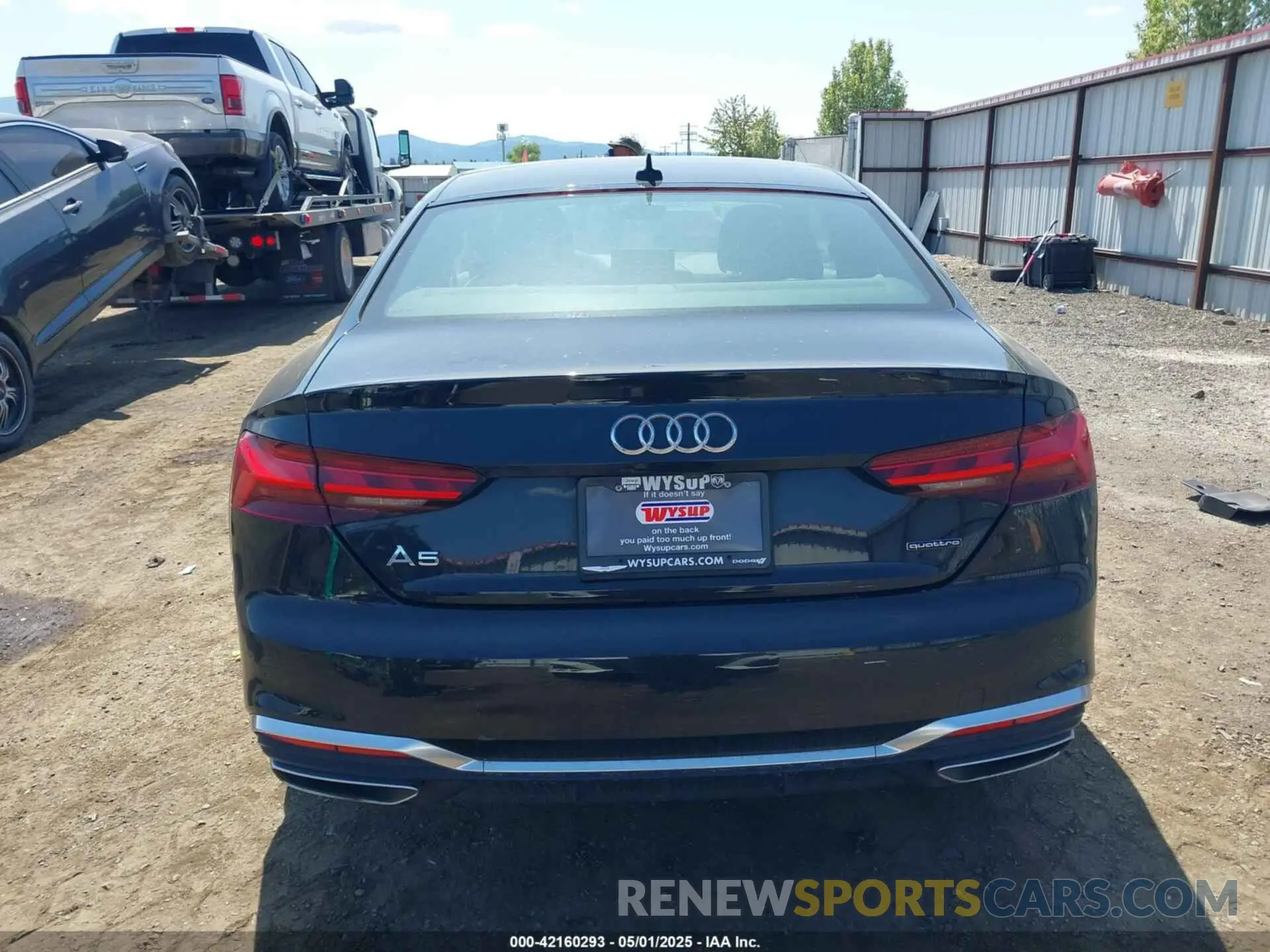 17 fotografías del automóvil dañado WAUSAAF51PA011430 AUDI A5 2023