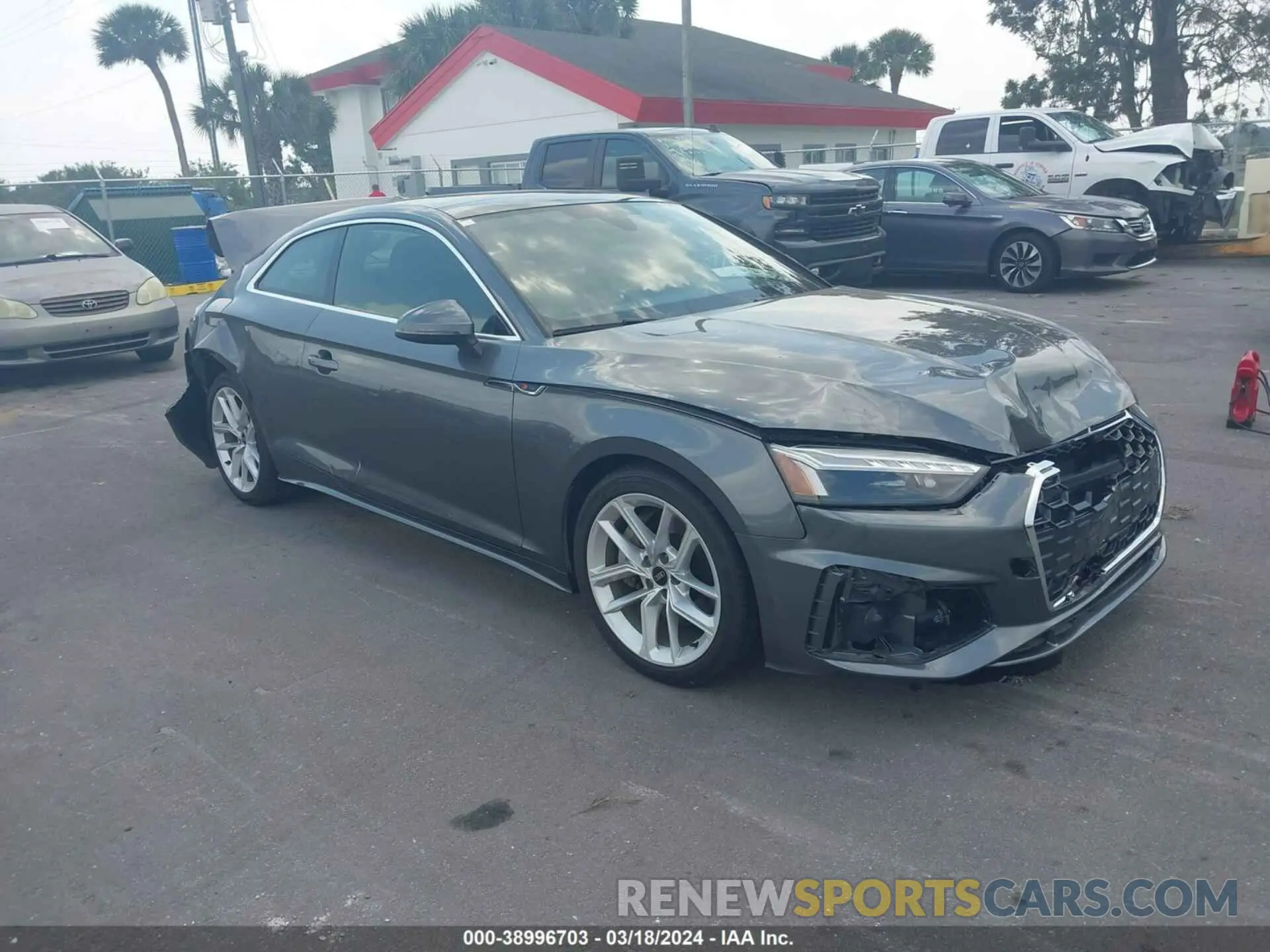 1 fotografías del automóvil dañado WAUSAAF59PA016696 AUDI A5 2023