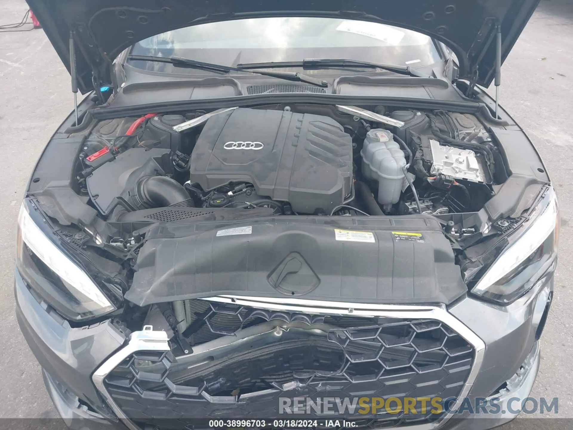 10 fotografías del automóvil dañado WAUSAAF59PA016696 AUDI A5 2023