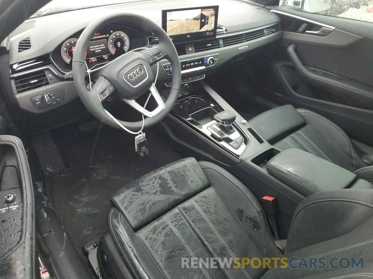 8 fotografías del automóvil dañado WAUTAAF55PA022631 AUDI A5 2023