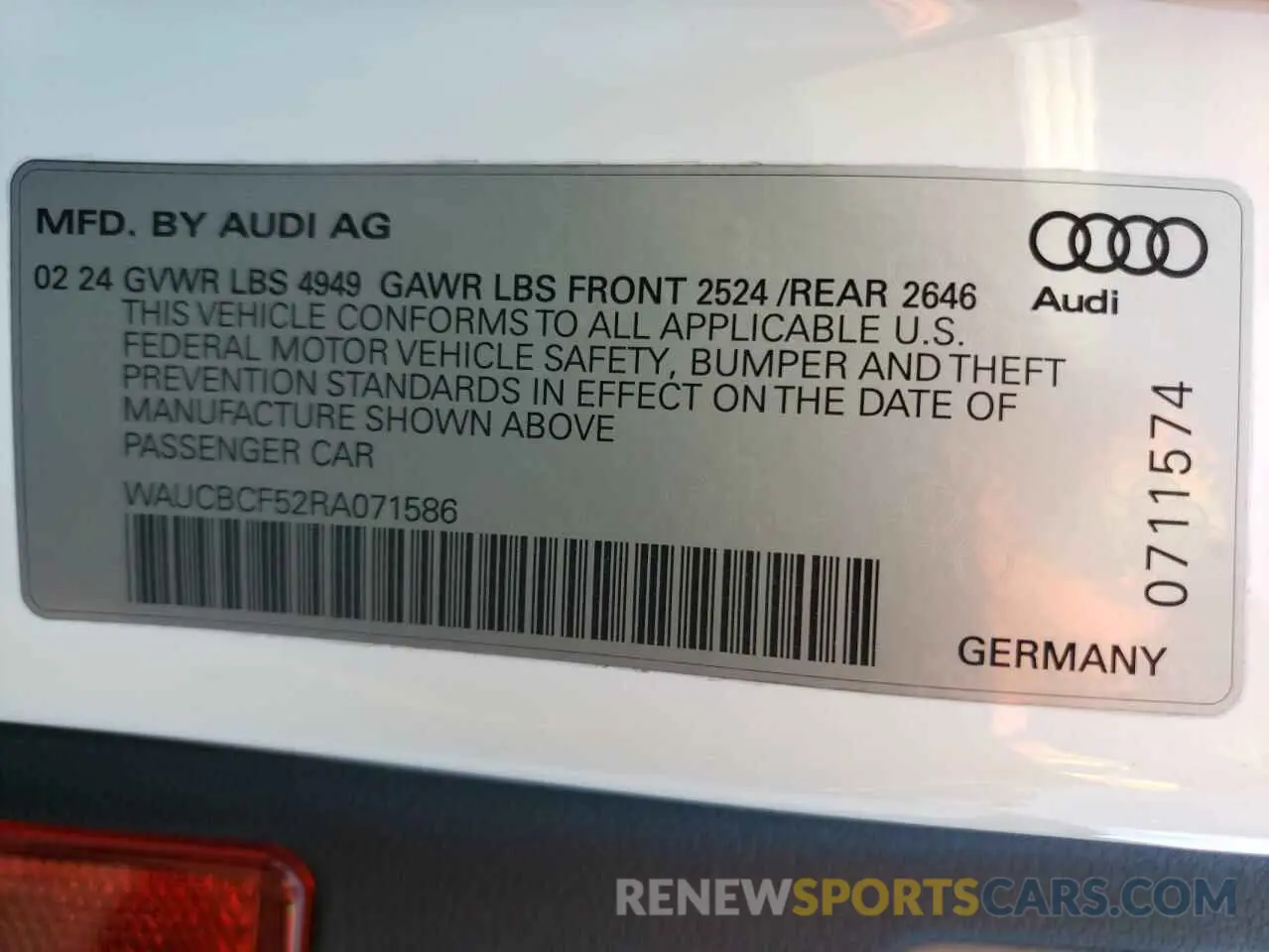 13 fotografías del automóvil dañado WAUCBCF52RA071586 AUDI A5 2024