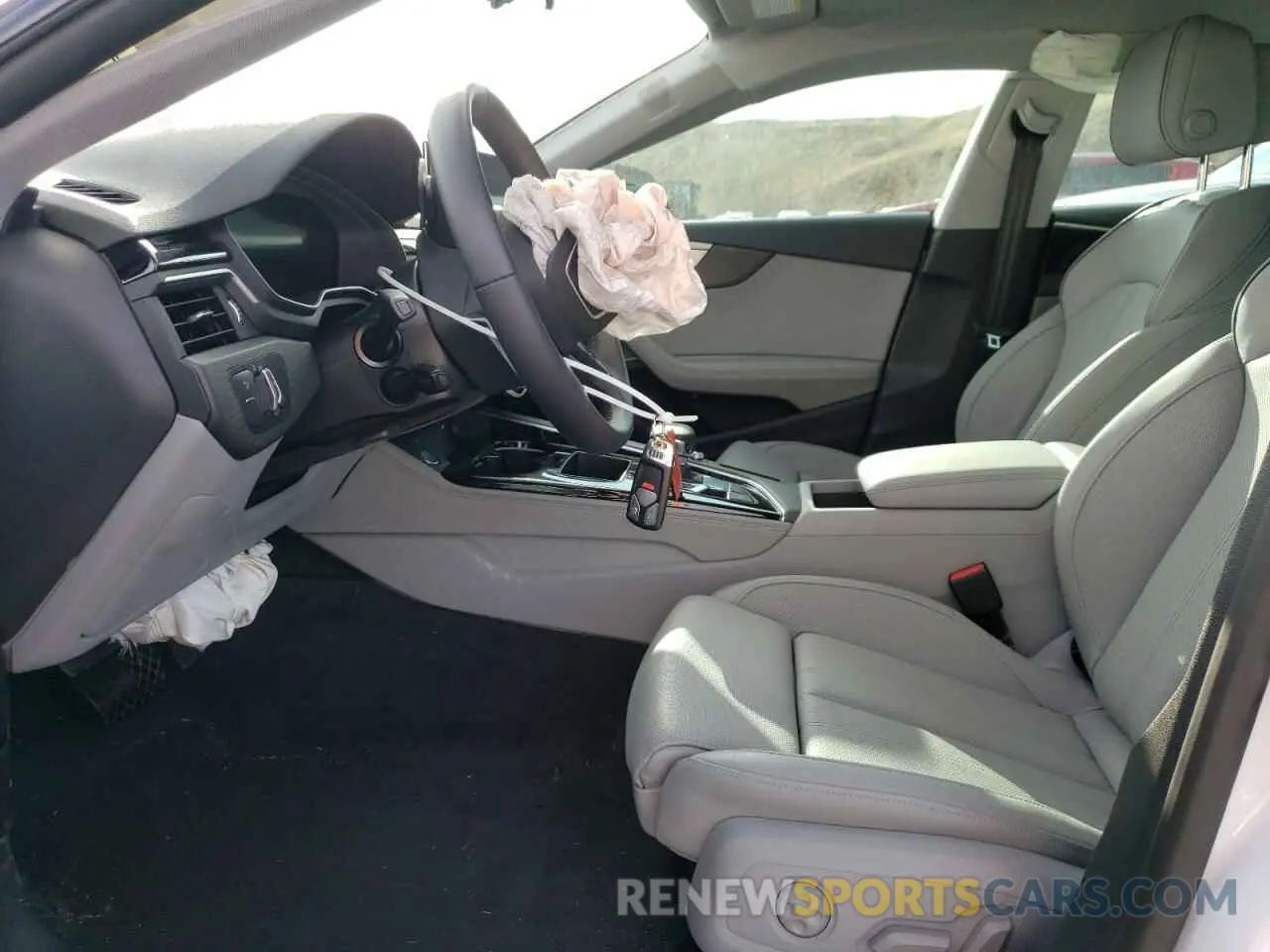 7 fotografías del automóvil dañado WAUCBCF52RA071586 AUDI A5 2024