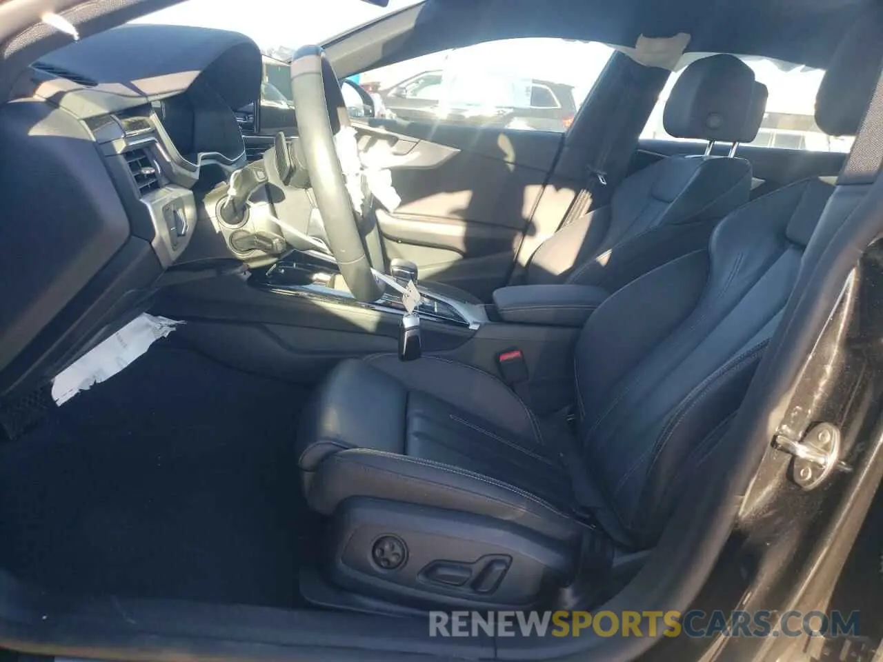 7 fotografías del automóvil dañado WAUDACF50RA092458 AUDI A5 2024