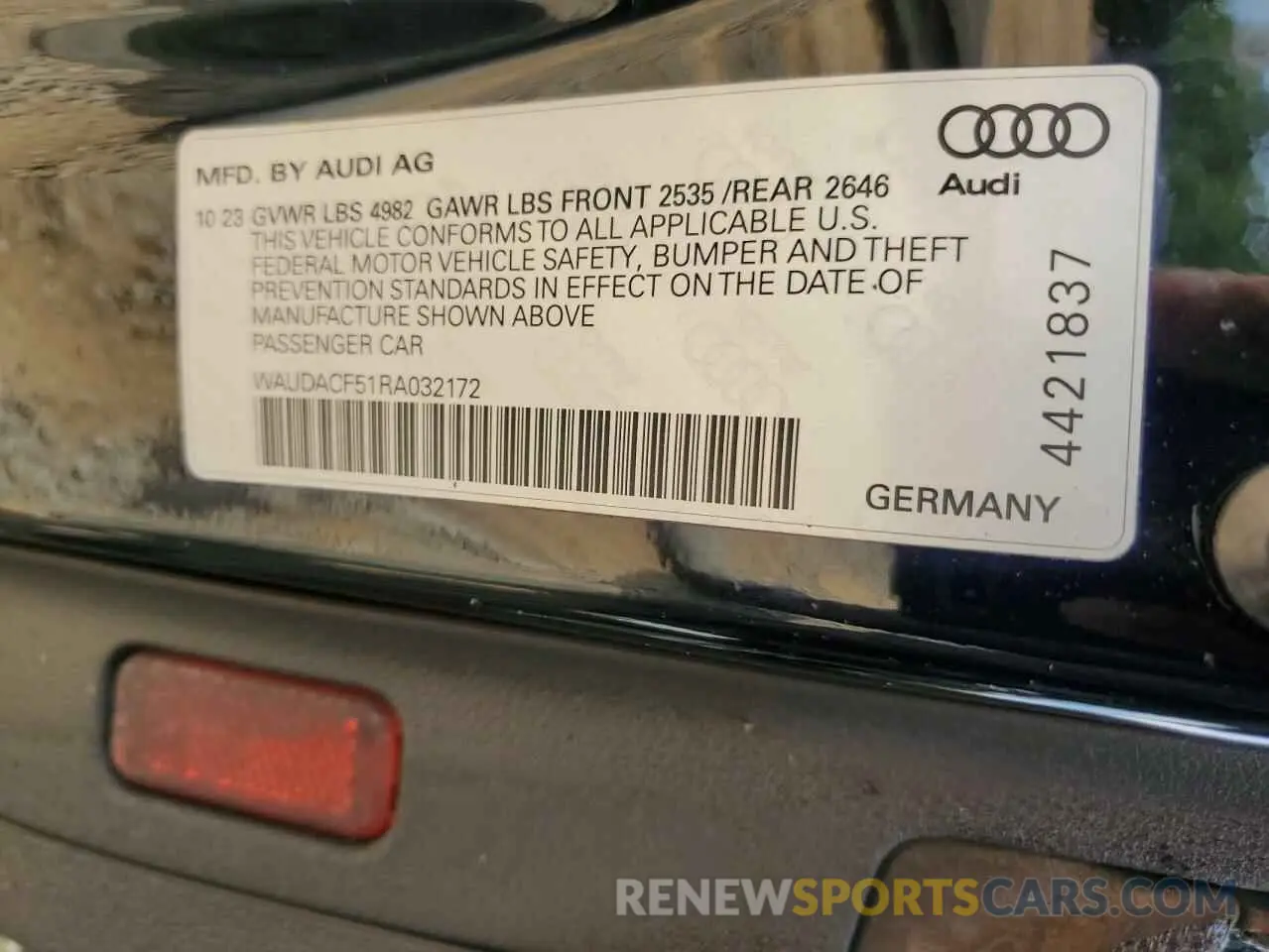 12 fotografías del automóvil dañado WAUDACF51RA032172 AUDI A5 2024