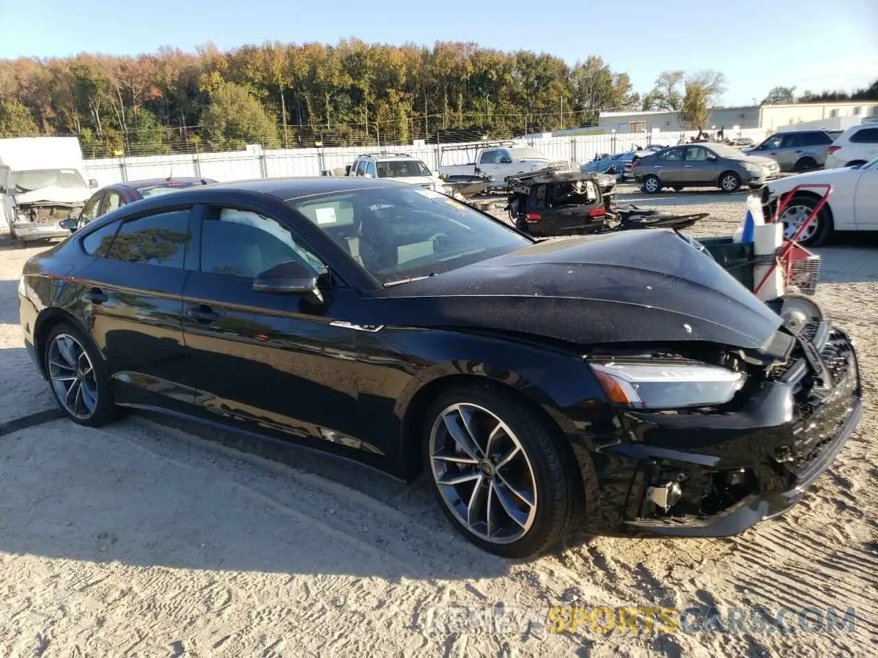 4 fotografías del automóvil dañado WAUDACF51RA090105 AUDI A5 2024