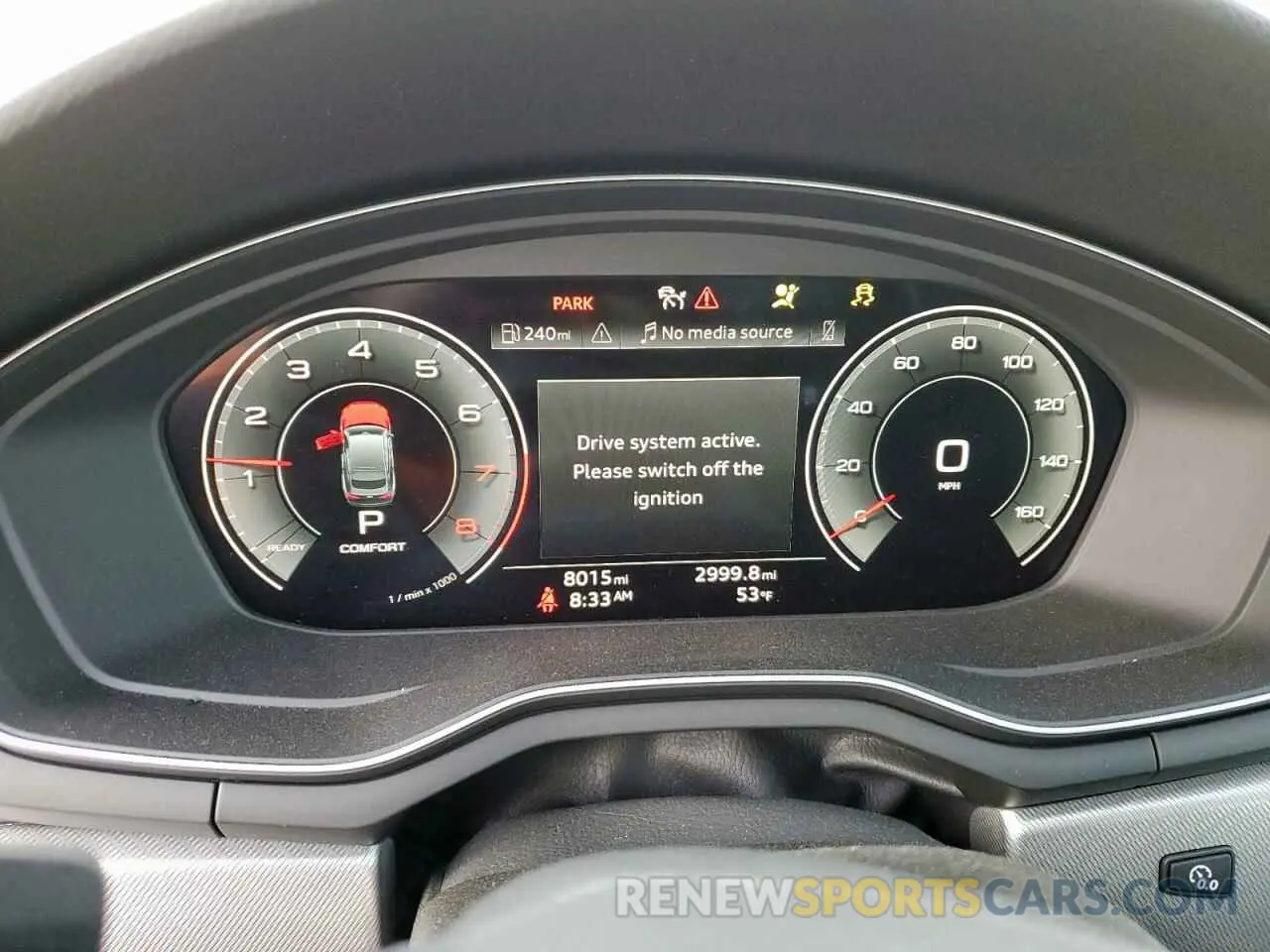 9 fotografías del automóvil dañado WAUDACF55RA081956 AUDI A5 2024