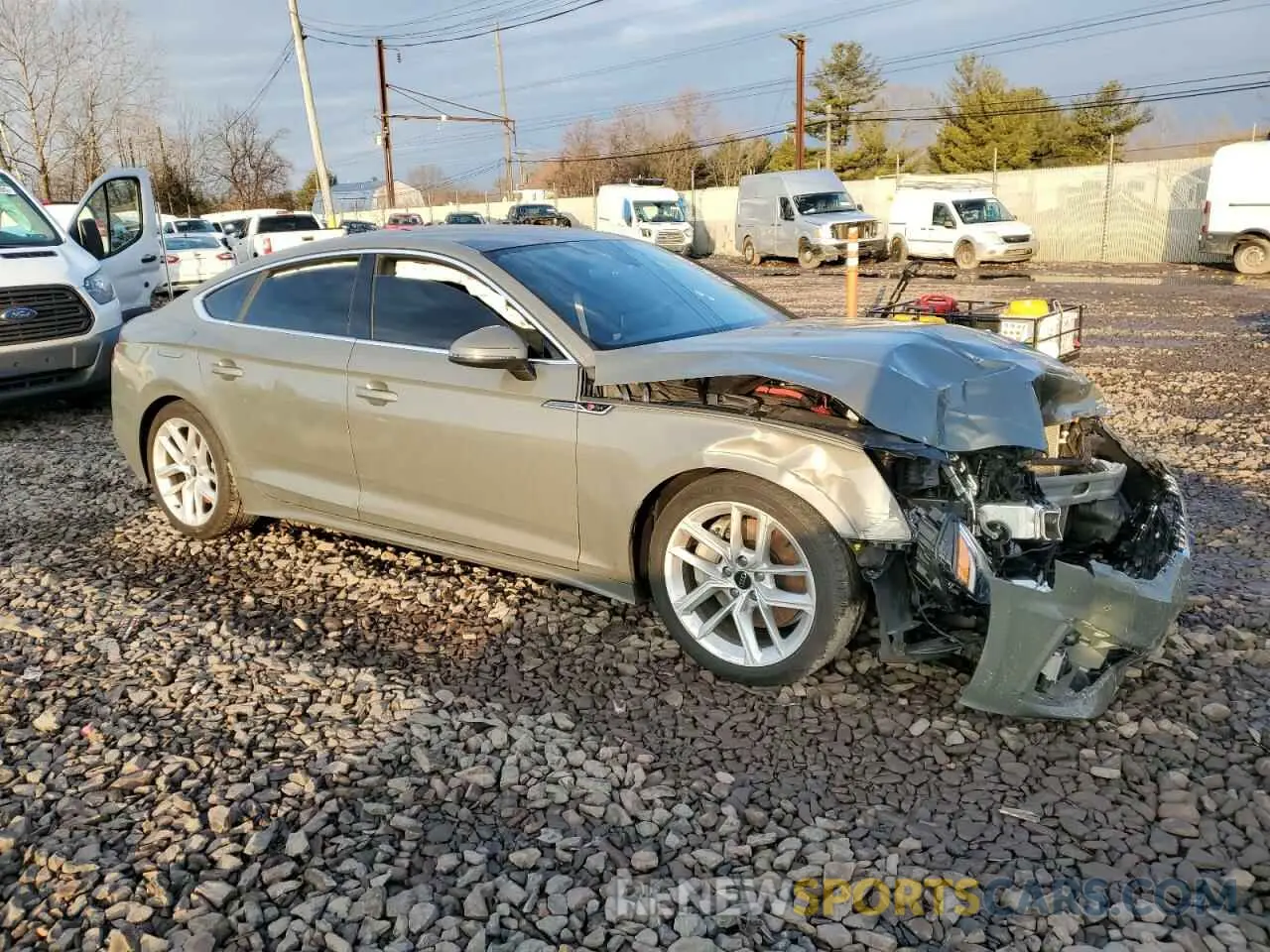 4 fotografías del automóvil dañado WAUDACF57RA048442 AUDI A5 2024
