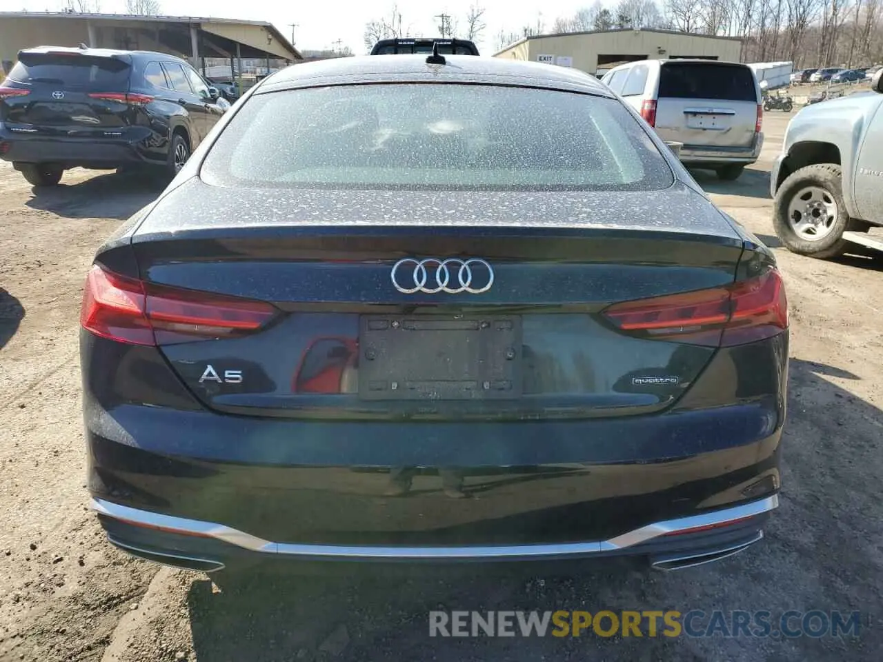 6 fotografías del automóvil dañado WAUDACF57RA112608 AUDI A5 2024