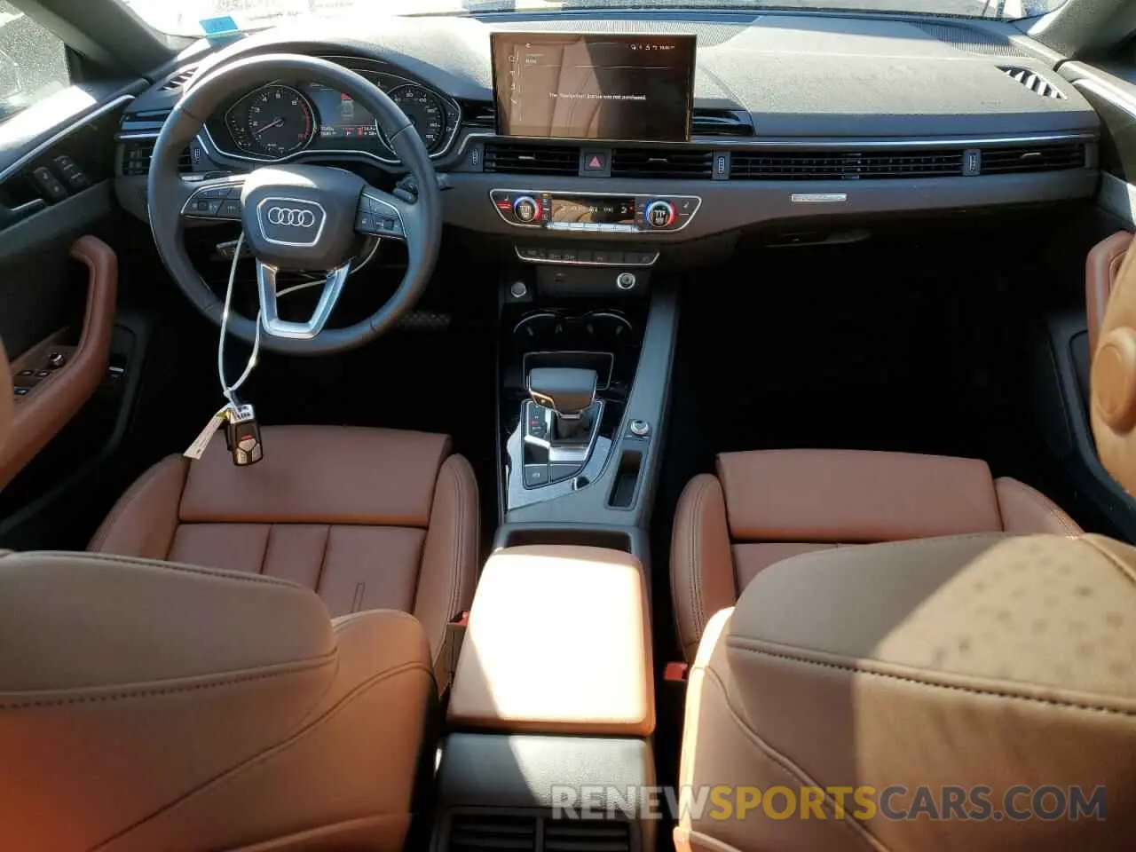 8 fotografías del automóvil dañado WAUDACF57RA112608 AUDI A5 2024