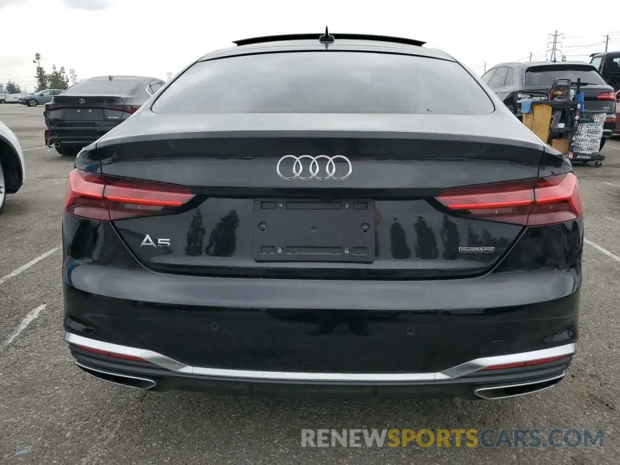 6 fotografías del automóvil dañado WAUDACF58RA109443 AUDI A5 2024