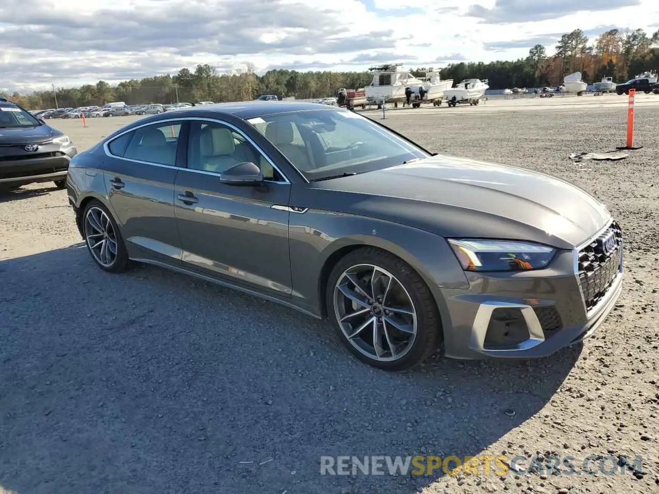 4 fotografías del automóvil dañado WAUFACF51RA065603 AUDI A5 2024
