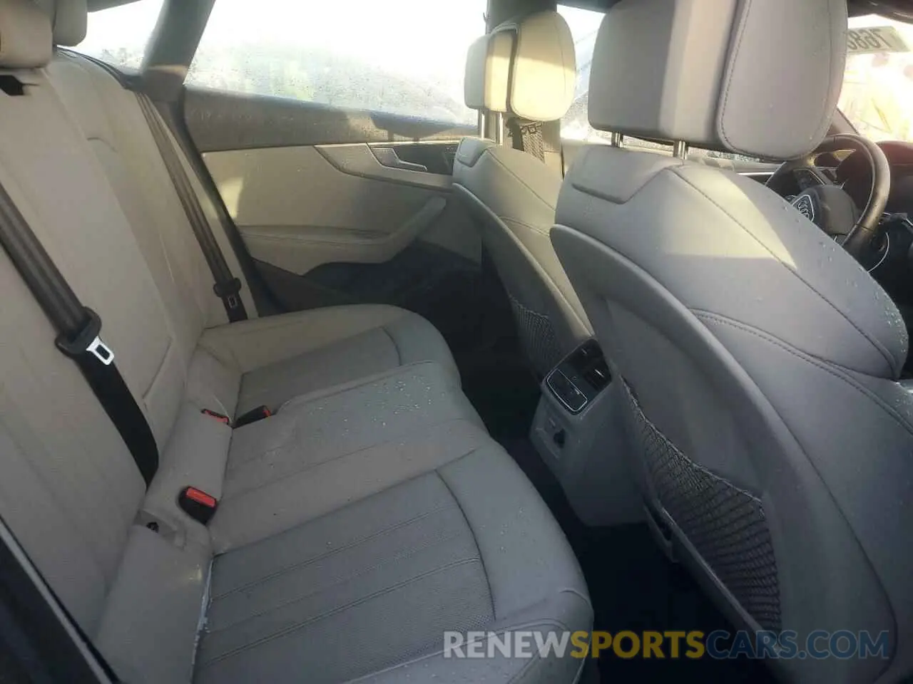 10 fotografías del automóvil dañado WAUFACF53RA088235 AUDI A5 2024