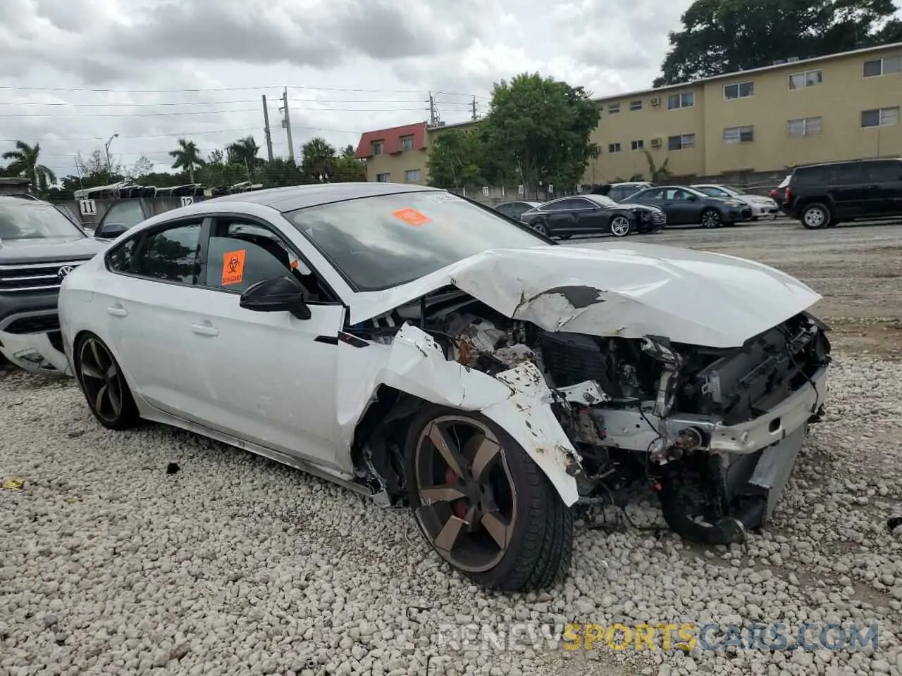 4 fotografías del automóvil dañado WAUFACF55RA083120 AUDI A5 2024