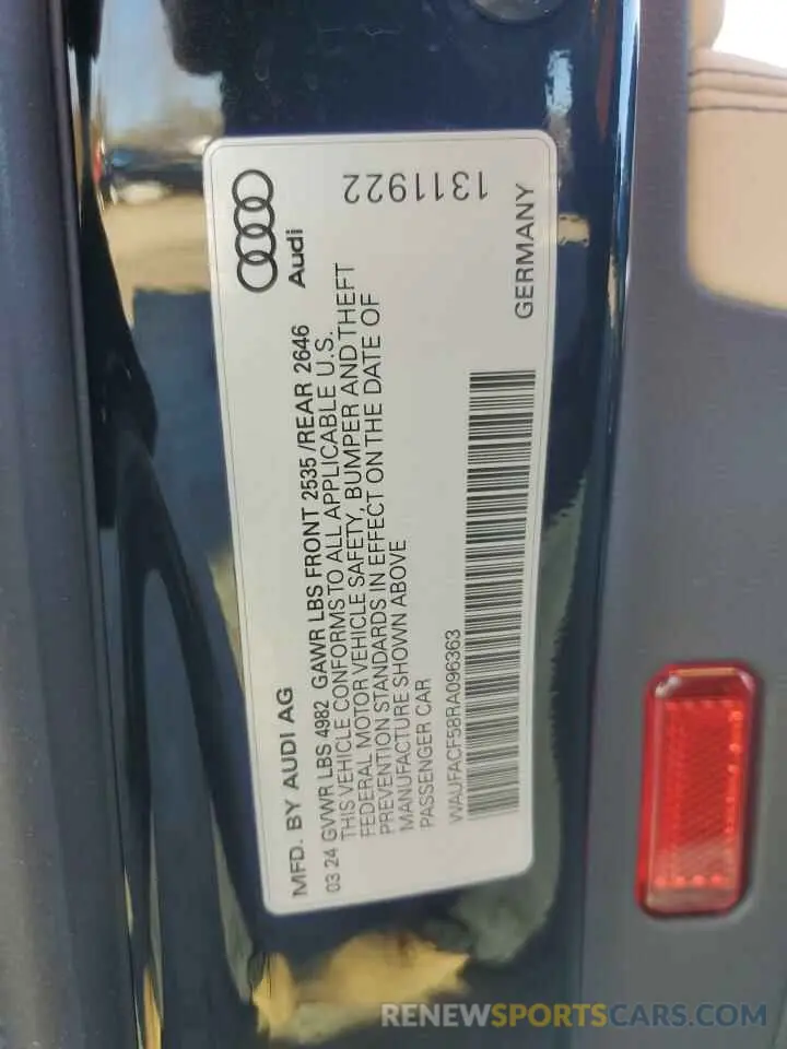 12 fotografías del automóvil dañado WAUFACF58RA096363 AUDI A5 2024