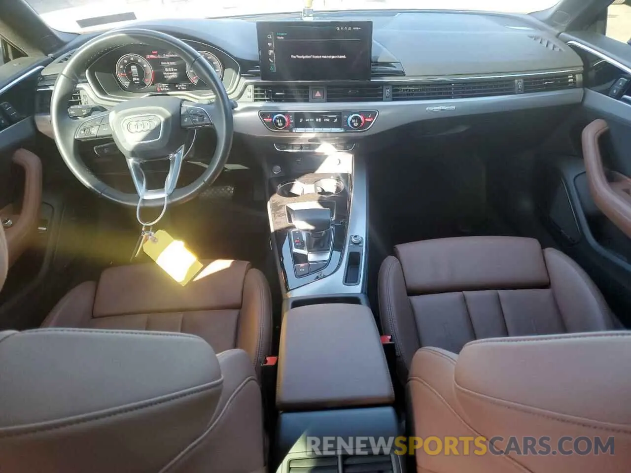 8 fotografías del automóvil dañado WAUFACF5XRA005724 AUDI A5 2024