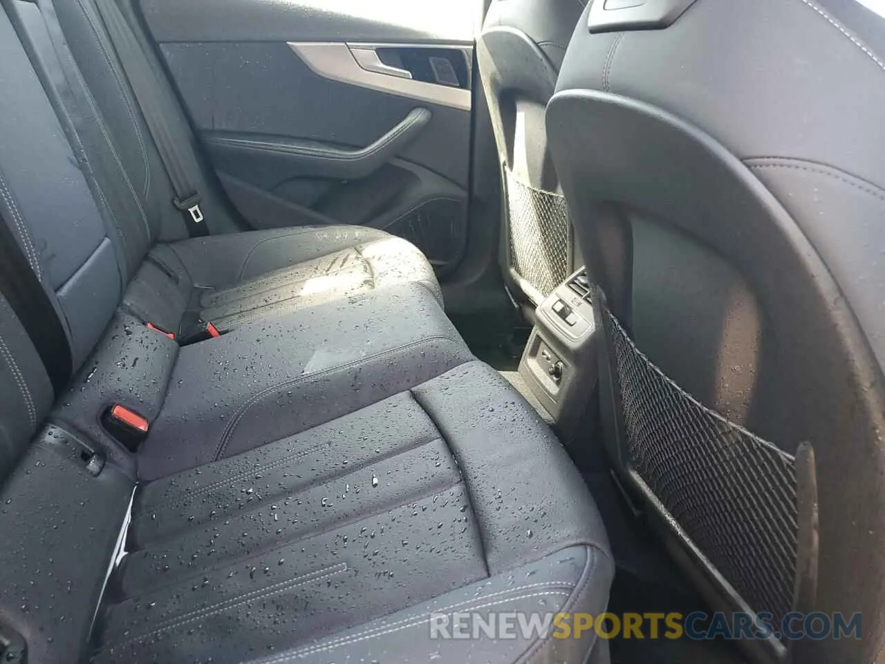 10 fotografías del automóvil dañado WAUFACF5XRA034625 AUDI A5 2024