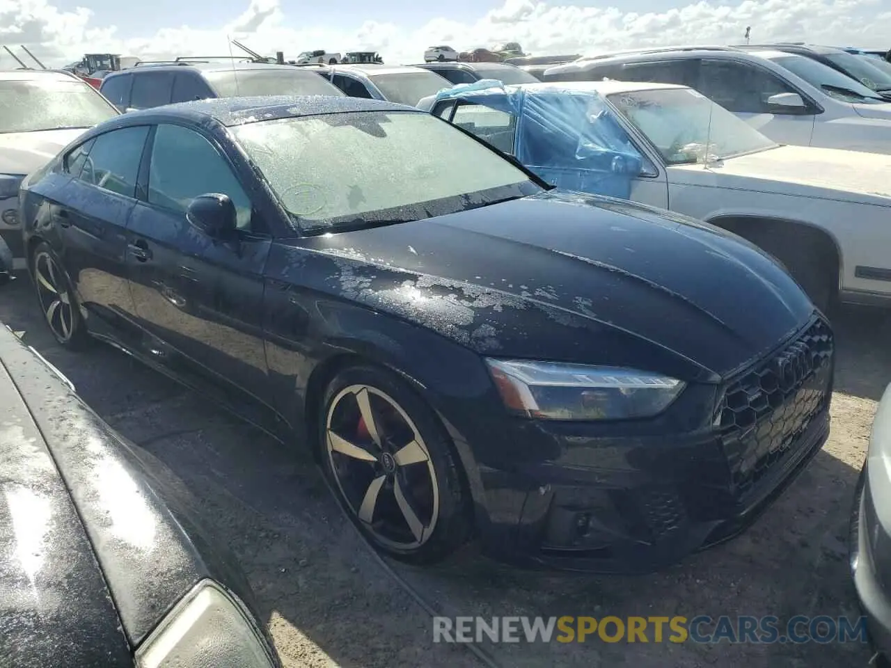 4 fotografías del automóvil dañado WAUFACF5XRA034625 AUDI A5 2024