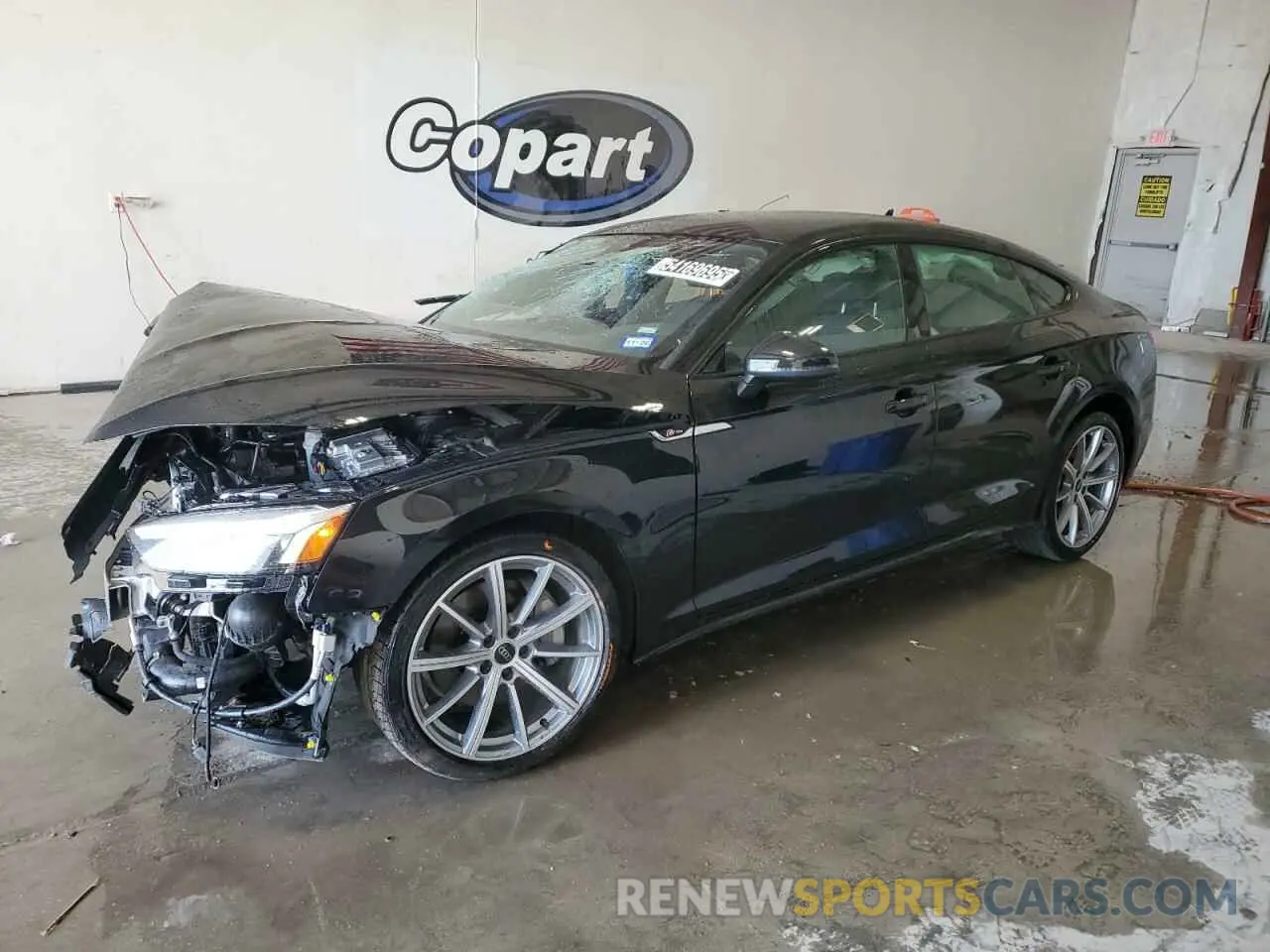 1 fotografías del automóvil dañado WAUDACF51SA010324 AUDI A5 2025