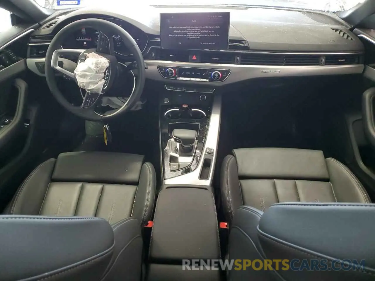 8 fotografías del automóvil dañado WAUDACF51SA010324 AUDI A5 2025