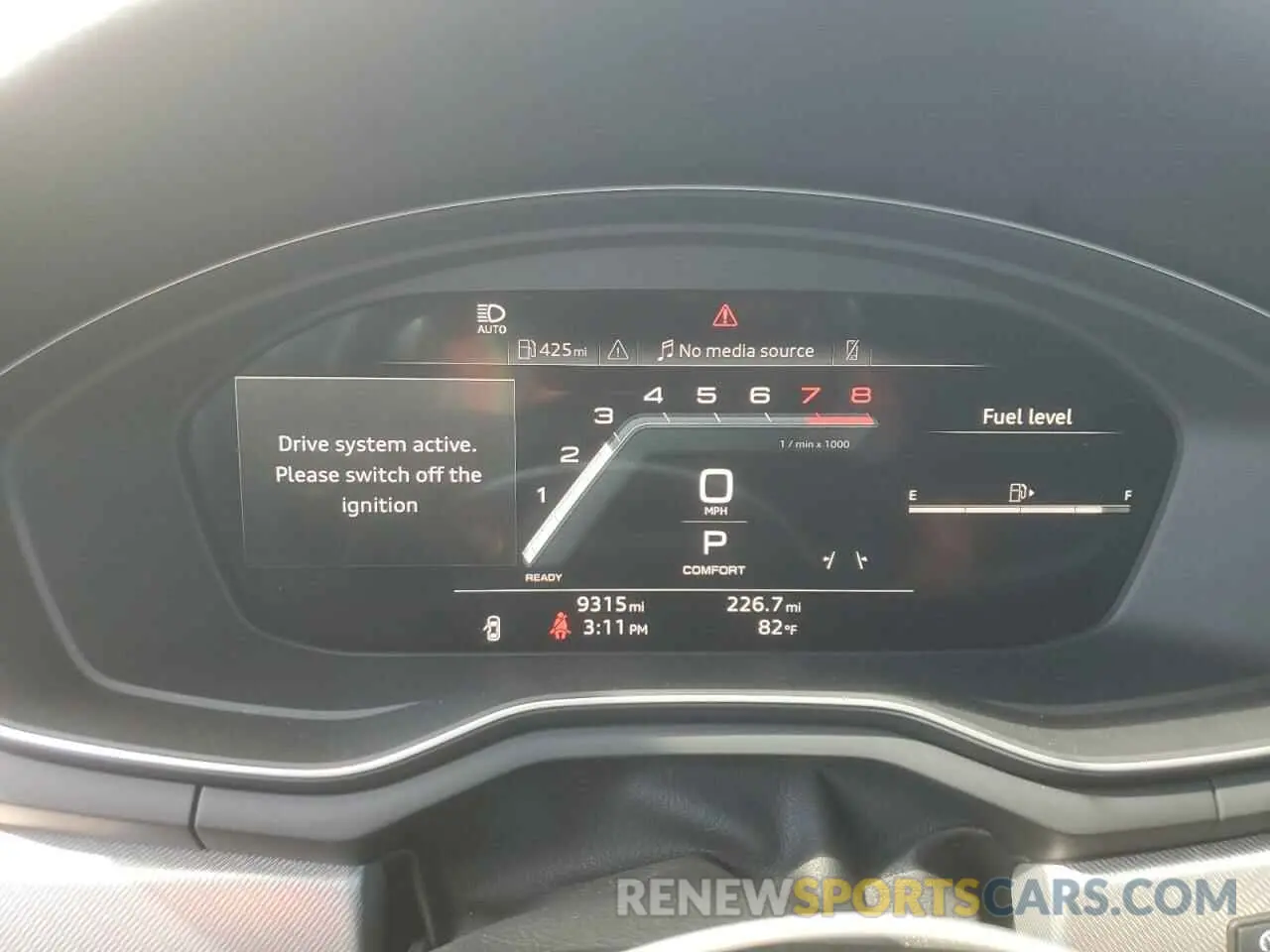 9 fotografías del automóvil dañado WAUDACF56SA005880 AUDI A5 2025