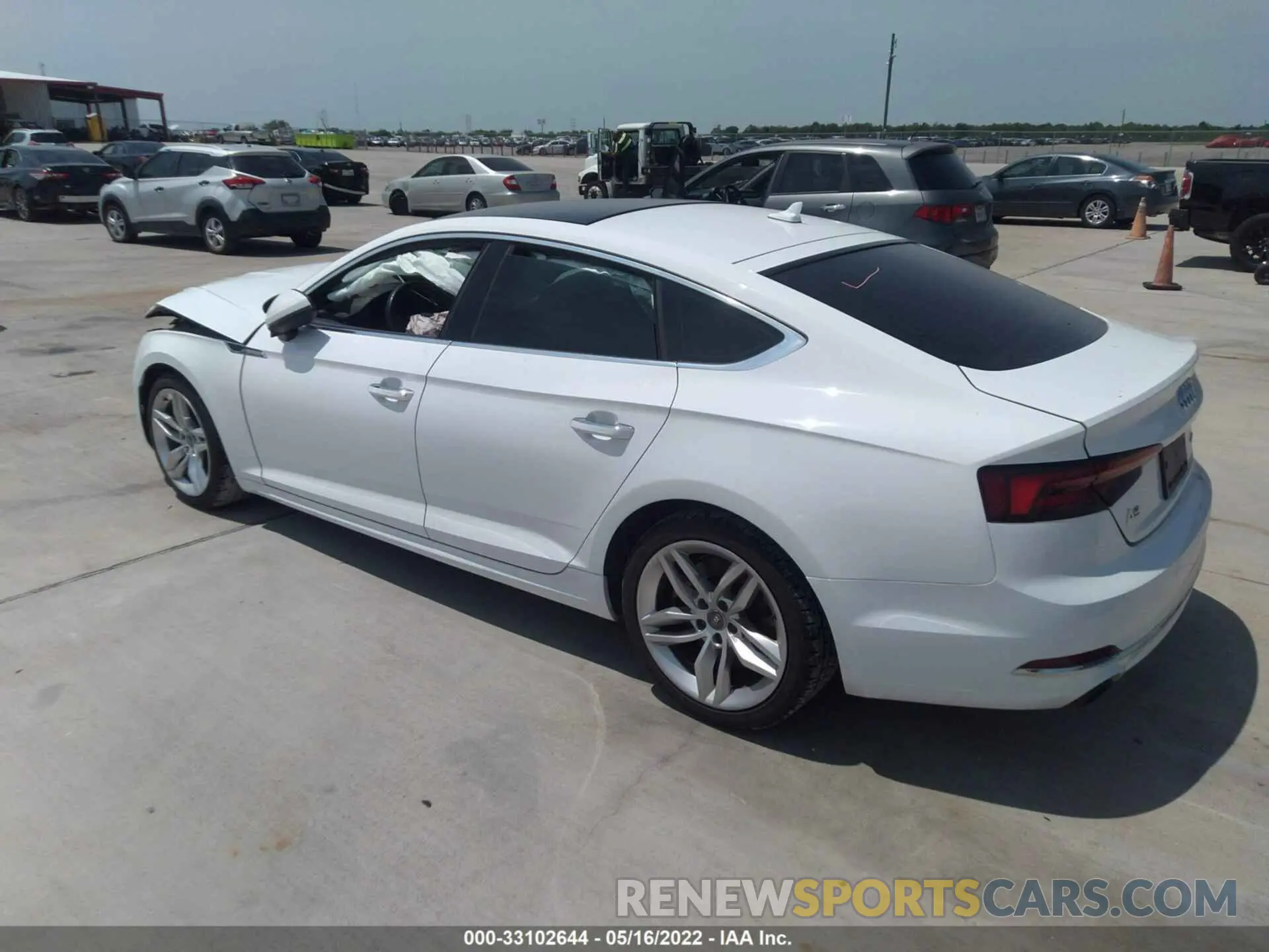 3 fotografías del automóvil dañado WAUANCF50KA055374 AUDI A5 SPORTBACK 2019