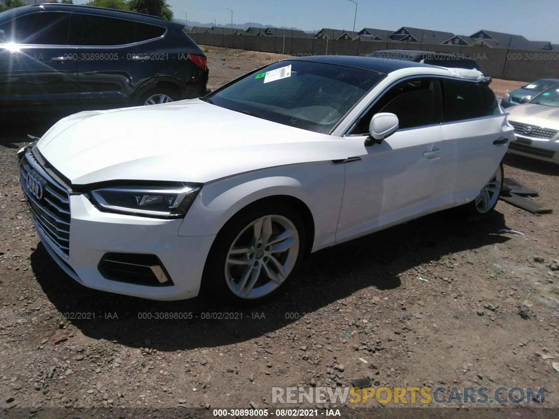 2 fotografías del automóvil dañado WAUANCF51KA056677 AUDI A5 SPORTBACK 2019