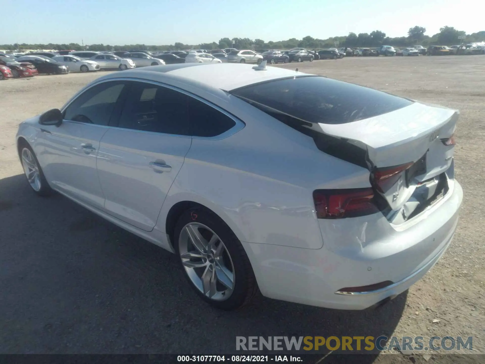 3 fotografías del automóvil dañado WAUBNCF57KA095777 AUDI A5 SPORTBACK 2019
