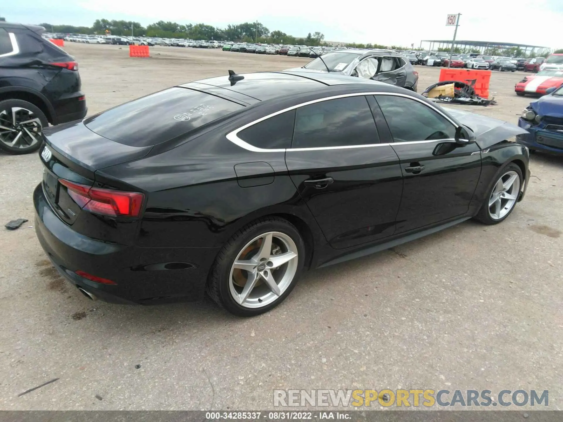 4 fotografías del automóvil dañado WAUDNCF58KA025424 AUDI A5 SPORTBACK 2019