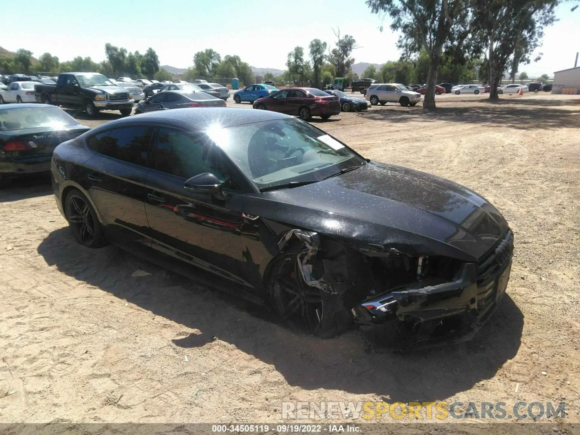 1 fotografías del automóvil dañado WAUENCF51KA025351 AUDI A5 SPORTBACK 2019