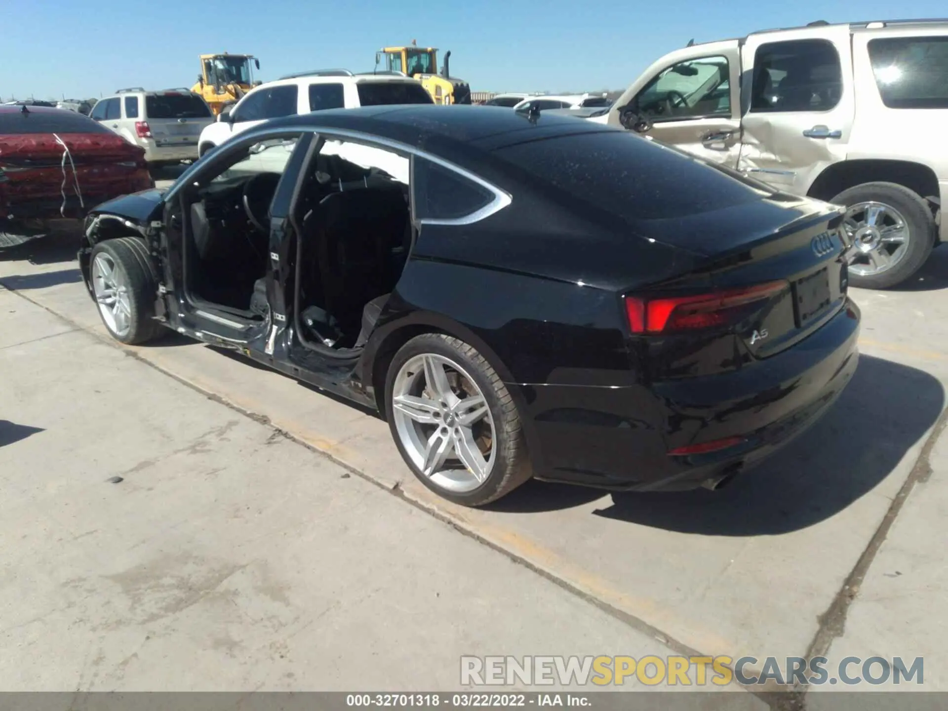 3 fotografías del automóvil dañado WAUENCF52KA046306 AUDI A5 SPORTBACK 2019