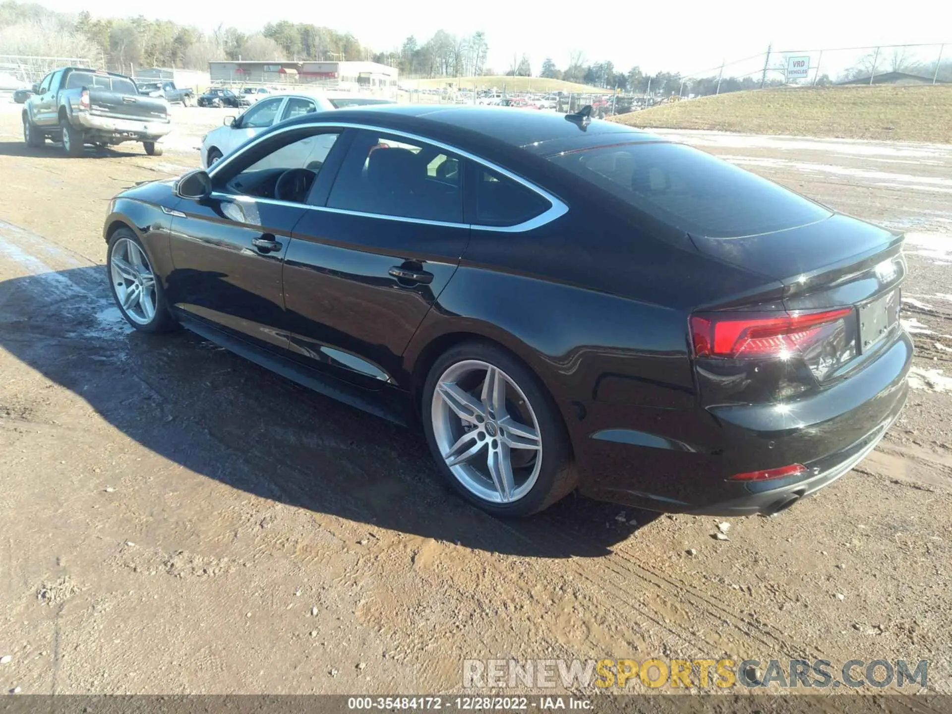 3 fotografías del automóvil dañado WAUENCF53KA098074 AUDI A5 SPORTBACK 2019