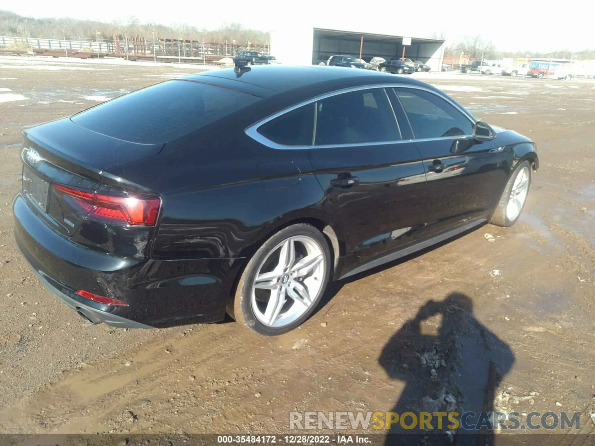 4 fotografías del automóvil dañado WAUENCF53KA098074 AUDI A5 SPORTBACK 2019