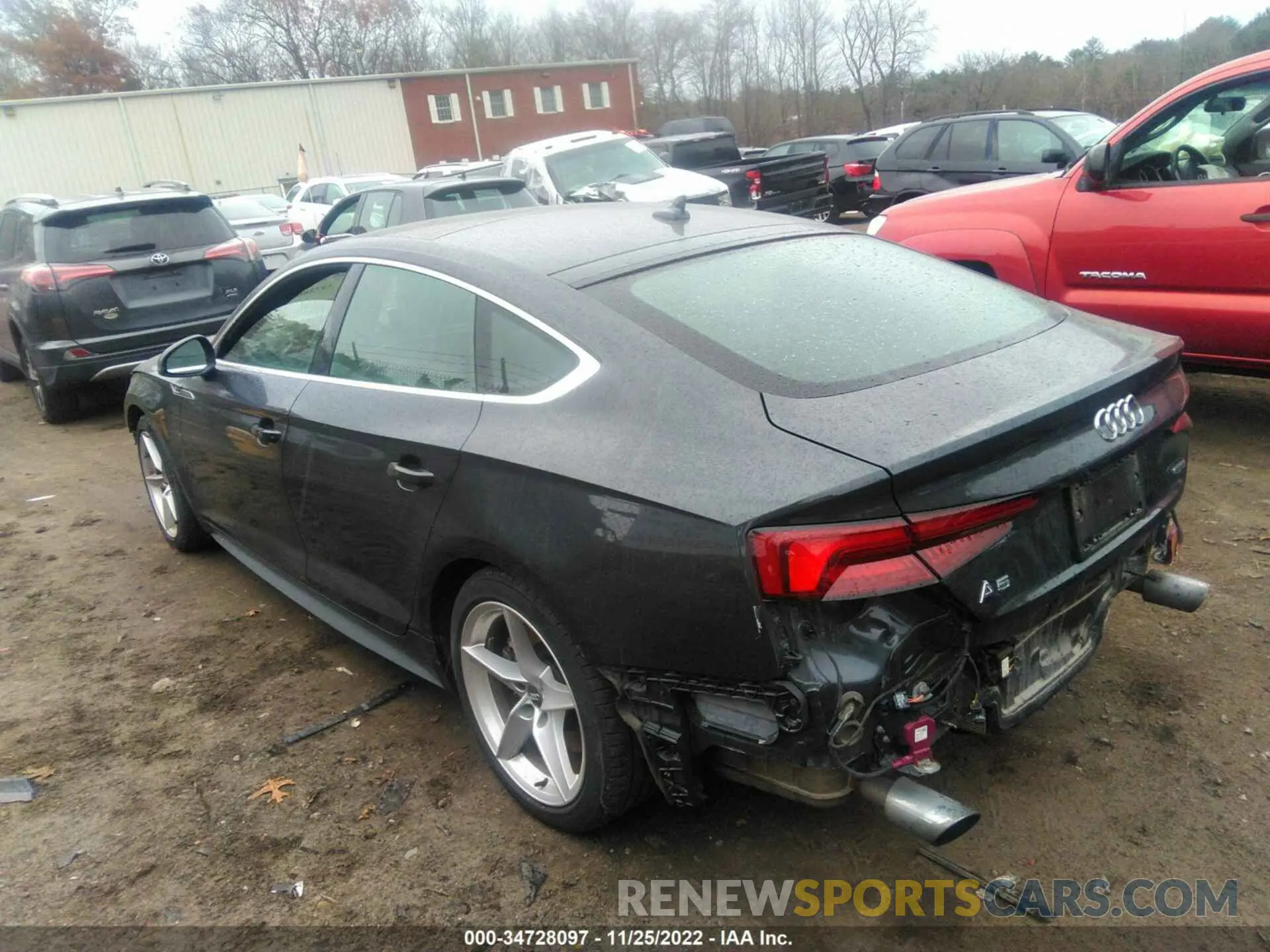 3 fotografías del automóvil dañado WAUENCF55KA100147 AUDI A5 SPORTBACK 2019