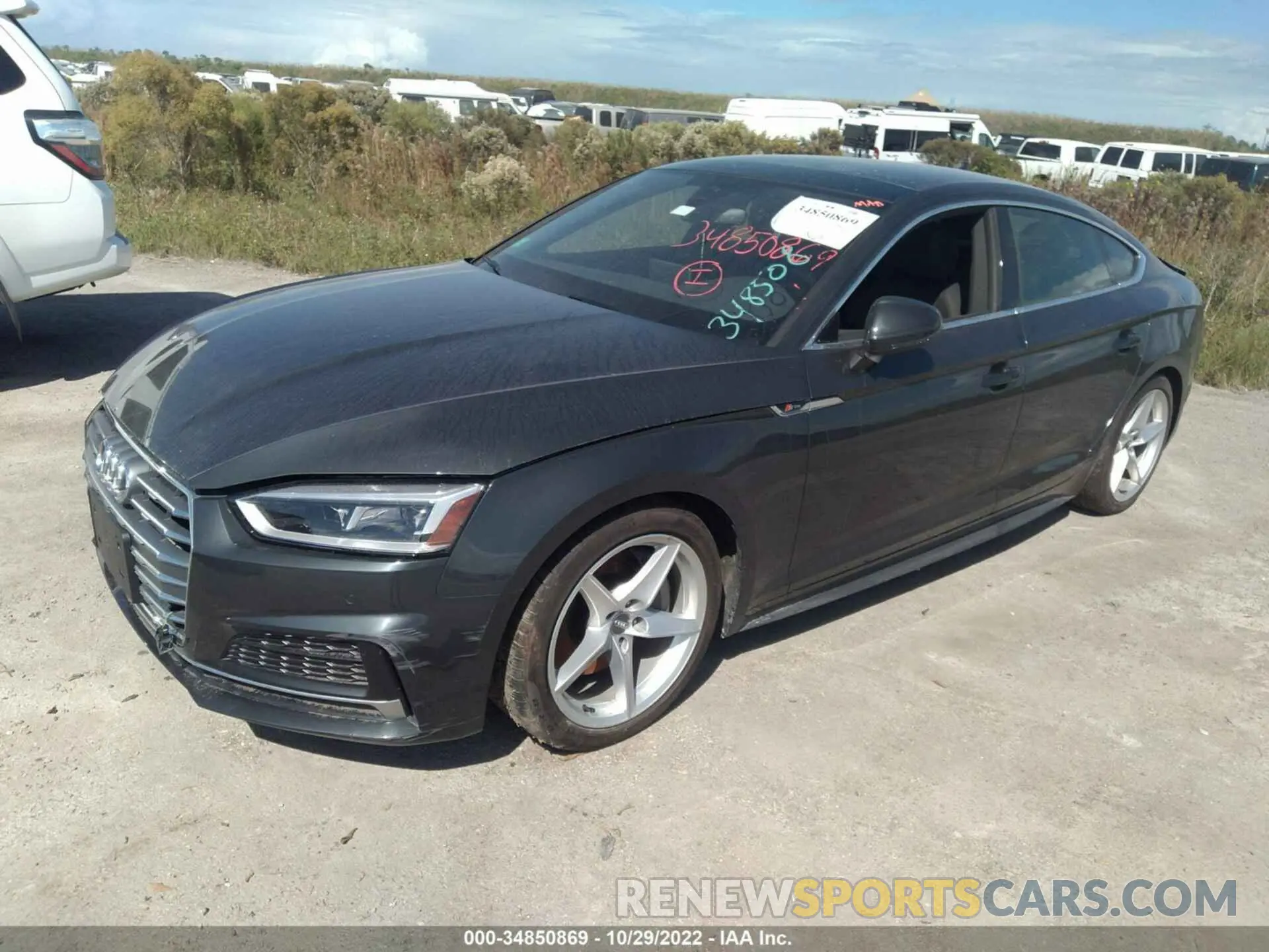 2 fotografías del automóvil dañado WAUENCF57KA048942 AUDI A5 SPORTBACK 2019