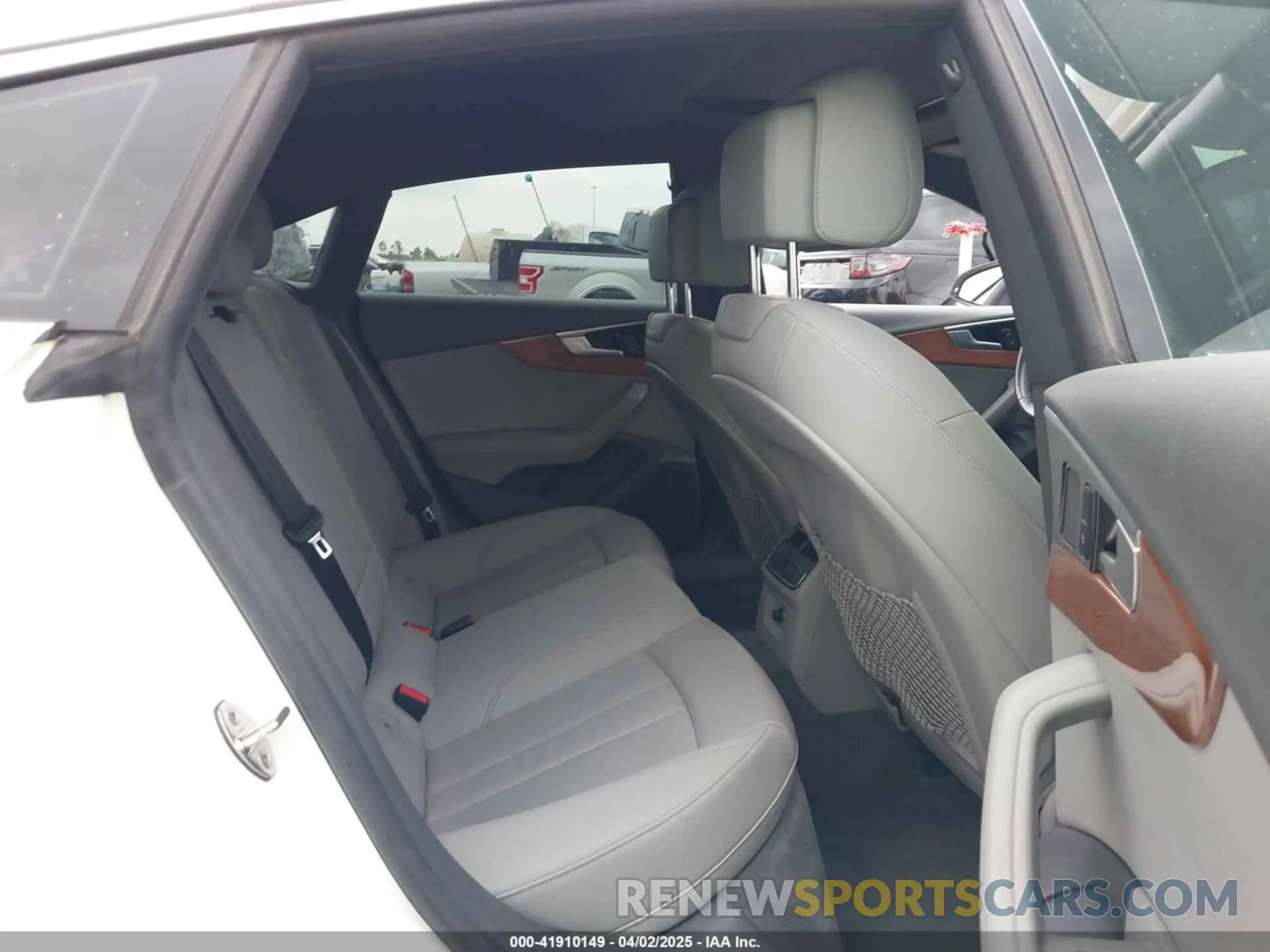 8 fotografías del automóvil dañado WAUANCF58LA005971 AUDI A5 SPORTBACK 2020