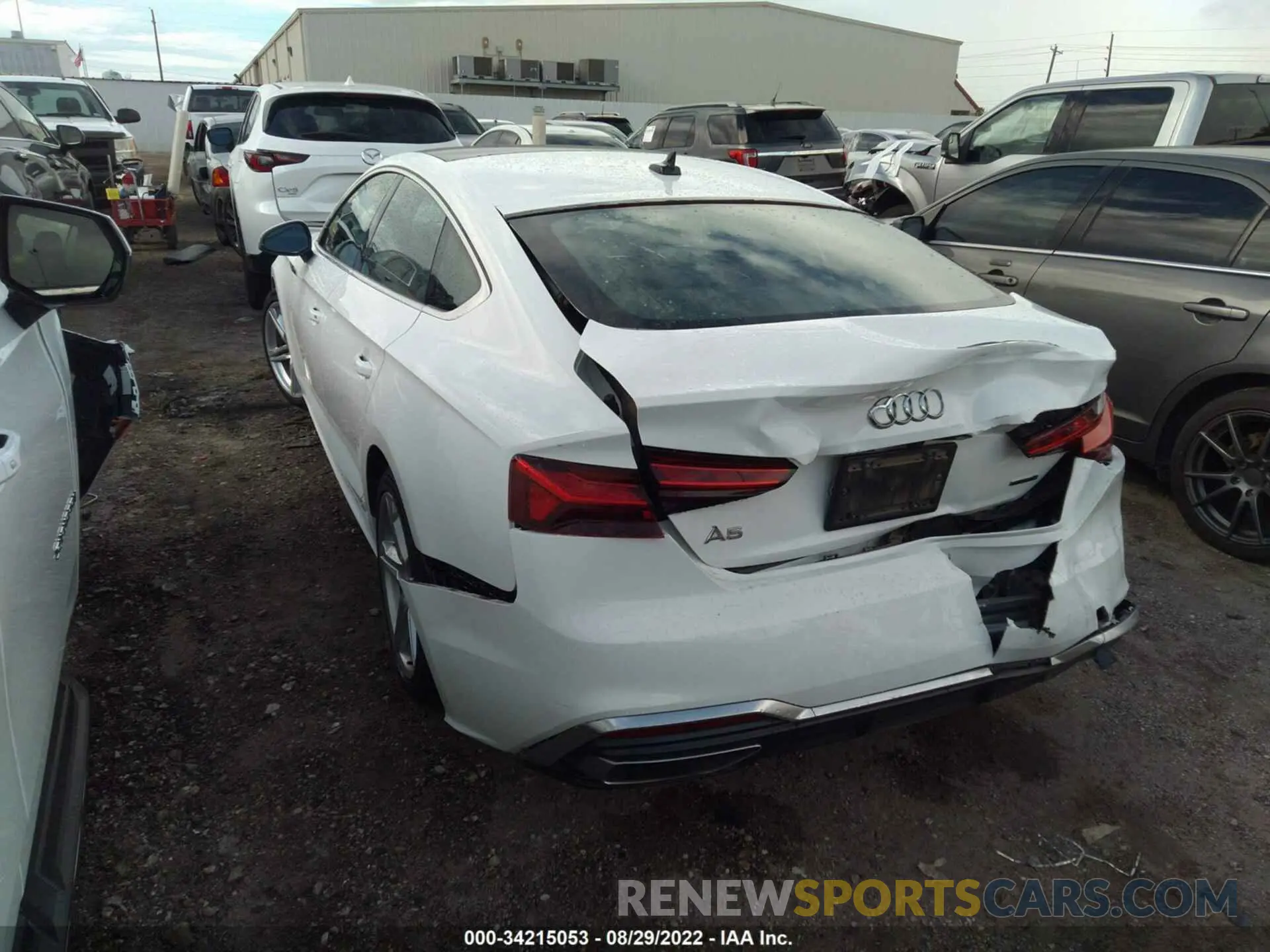 3 fotografías del automóvil dañado WAUDACF55MA013004 AUDI A5 SPORTBACK 2021