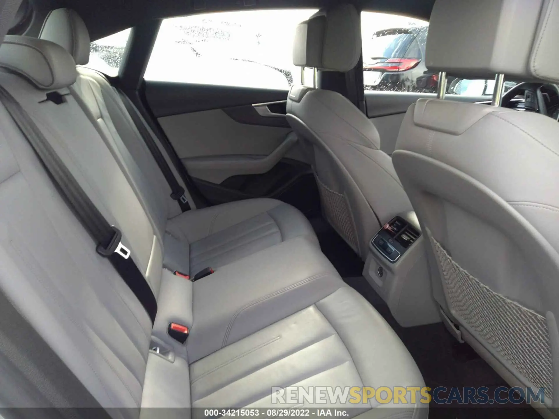 8 fotografías del automóvil dañado WAUDACF55MA013004 AUDI A5 SPORTBACK 2021