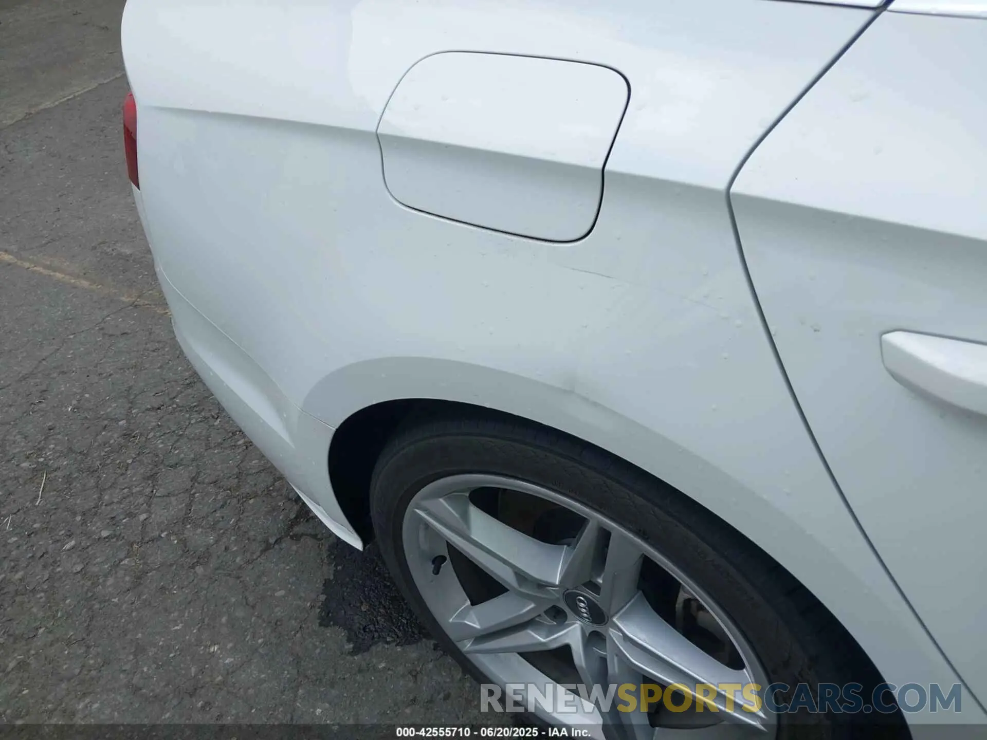 20 fotografías del automóvil dañado WAUDACF55MA020955 AUDI A5 SPORTBACK 2021