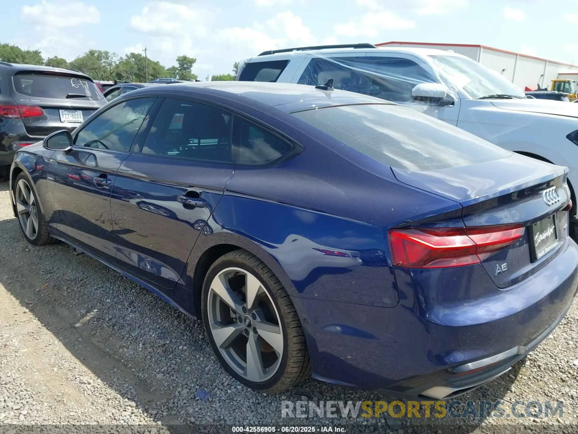 3 fotografías del automóvil dañado WAUEACF53MA003365 AUDI A5 SPORTBACK 2021
