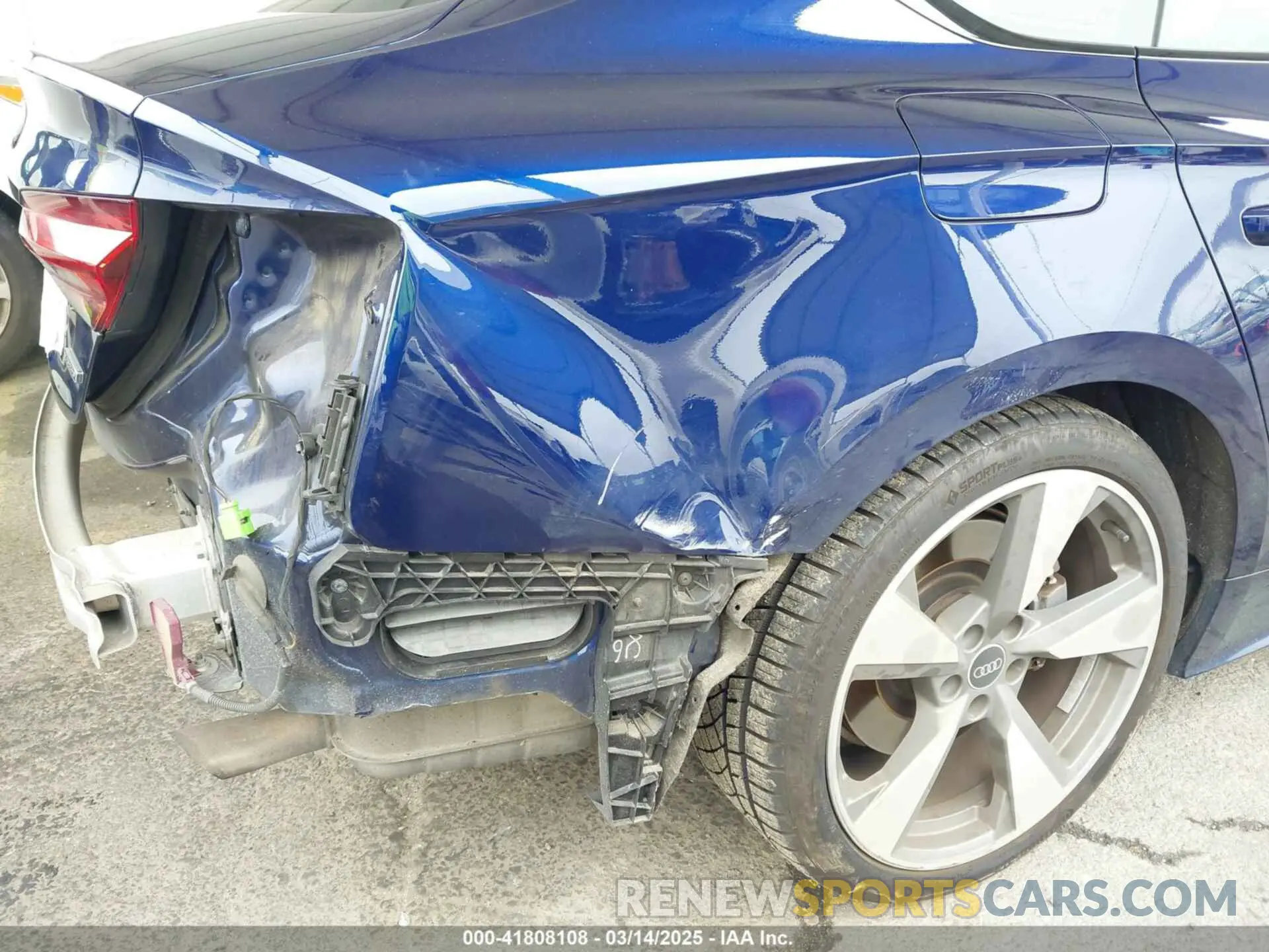 20 fotografías del automóvil dañado WAUFACF52MA062945 AUDI A5 SPORTBACK 2021