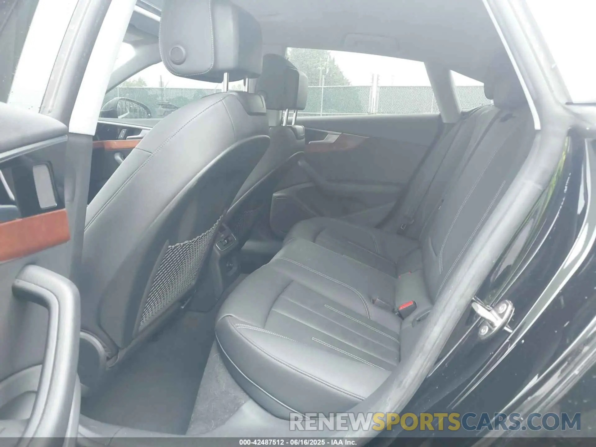 8 fotografías del automóvil dañado WAUABCF55NA006068 AUDI A5 SPORTBACK 2022